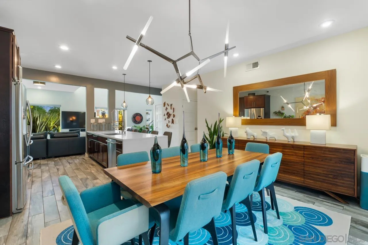 https://cdn.realtyfeed.com/cdn/127/260010749/9822f8515d98c40d831eda9bc1a27576.webp