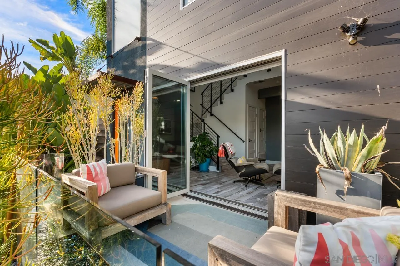 https://cdn.realtyfeed.com/cdn/127/260010749/afcce447d745369615ed537502777dd7.webp