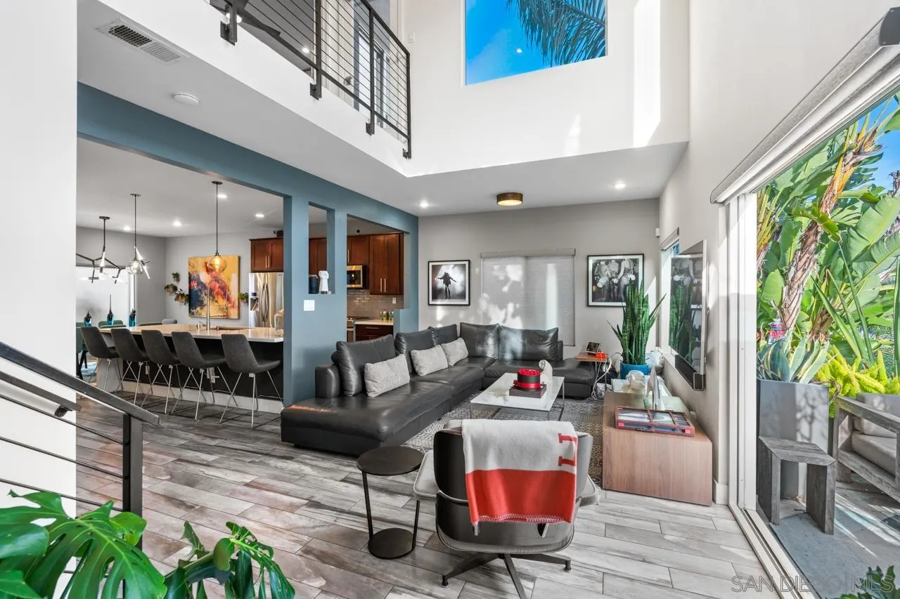 https://cdn.realtyfeed.com/cdn/127/260010749/befe16be08129dedc954efb215ce9c24.webp