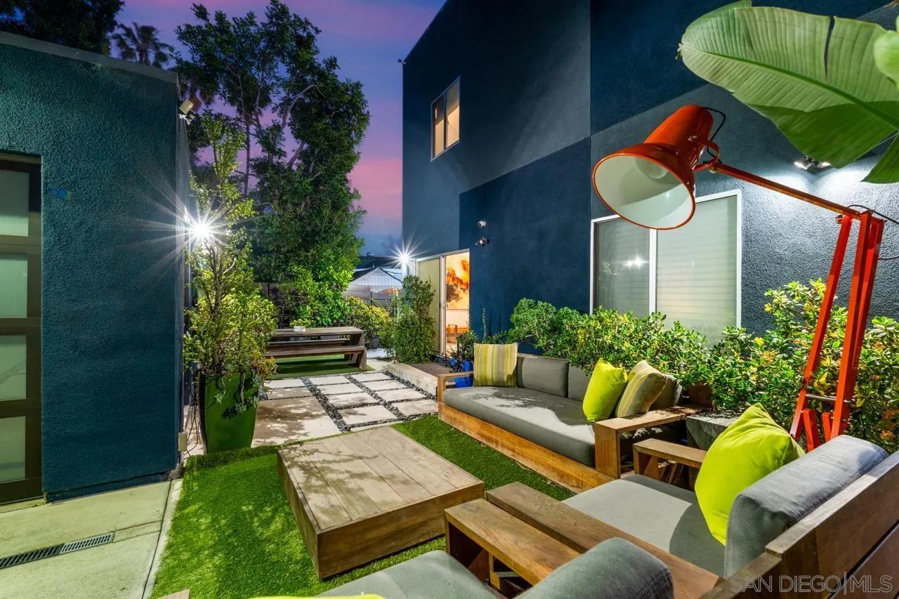 https://cdn.realtyfeed.com/cdn/127/260010749/c1d524d7faf19ad33de10cf5f802a759.webp