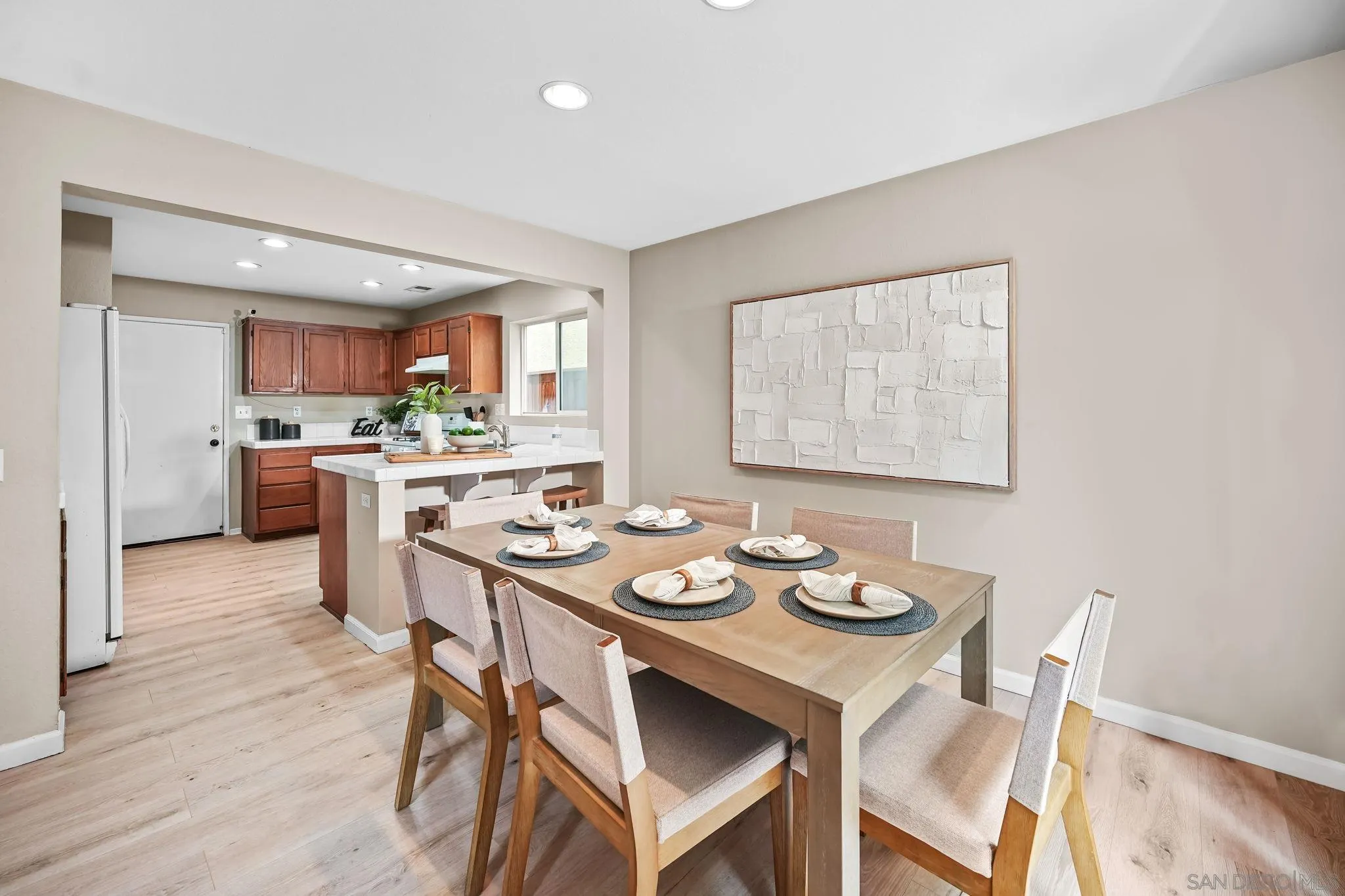https://cdn.realtyfeed.com/cdn/127/260010754/06b2020f0be18c4b2ff7ad7239e40e66.webp