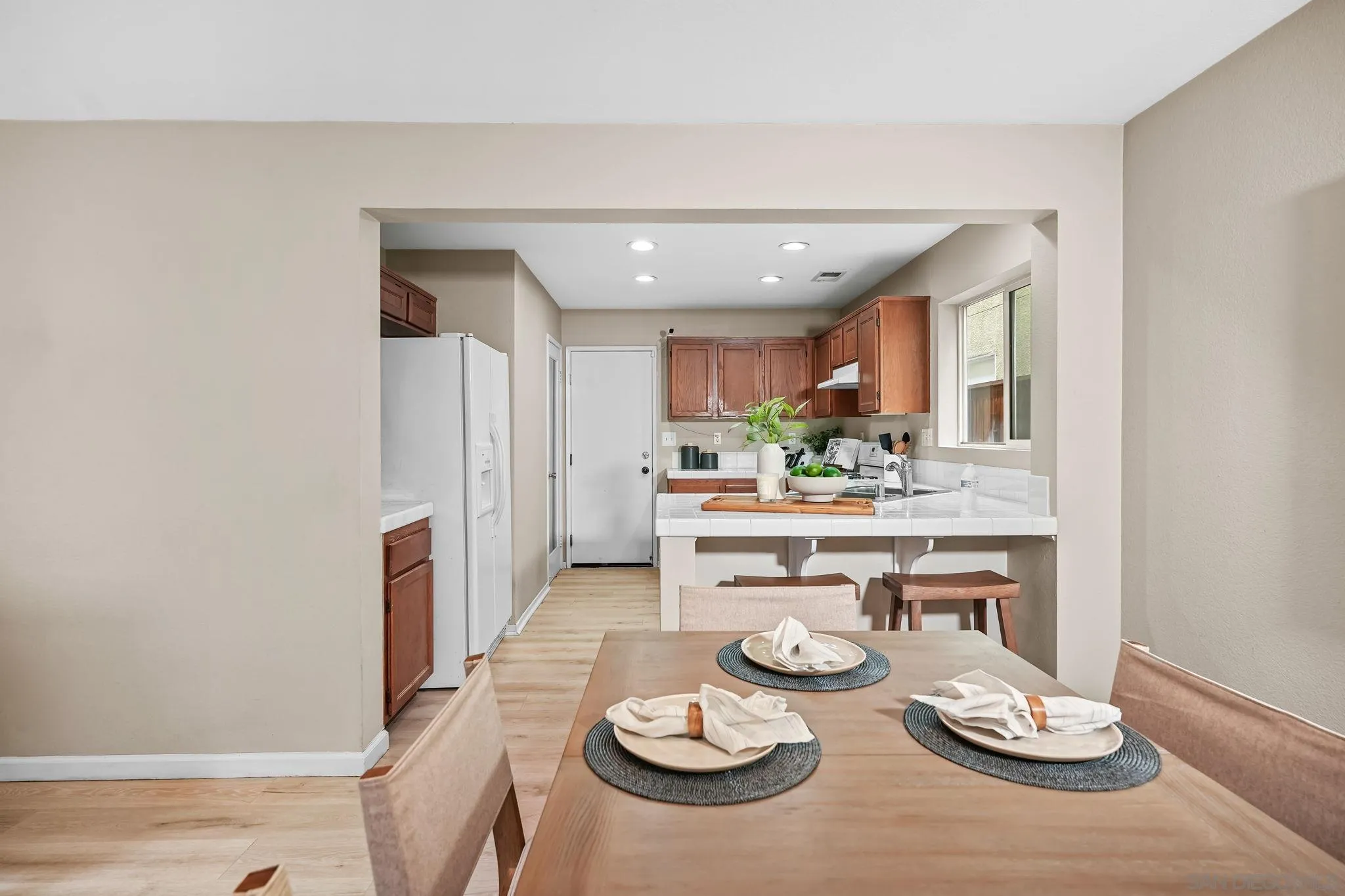 https://cdn.realtyfeed.com/cdn/127/260010754/1076d3631e82ffd2ac39d2d2b0456629.webp