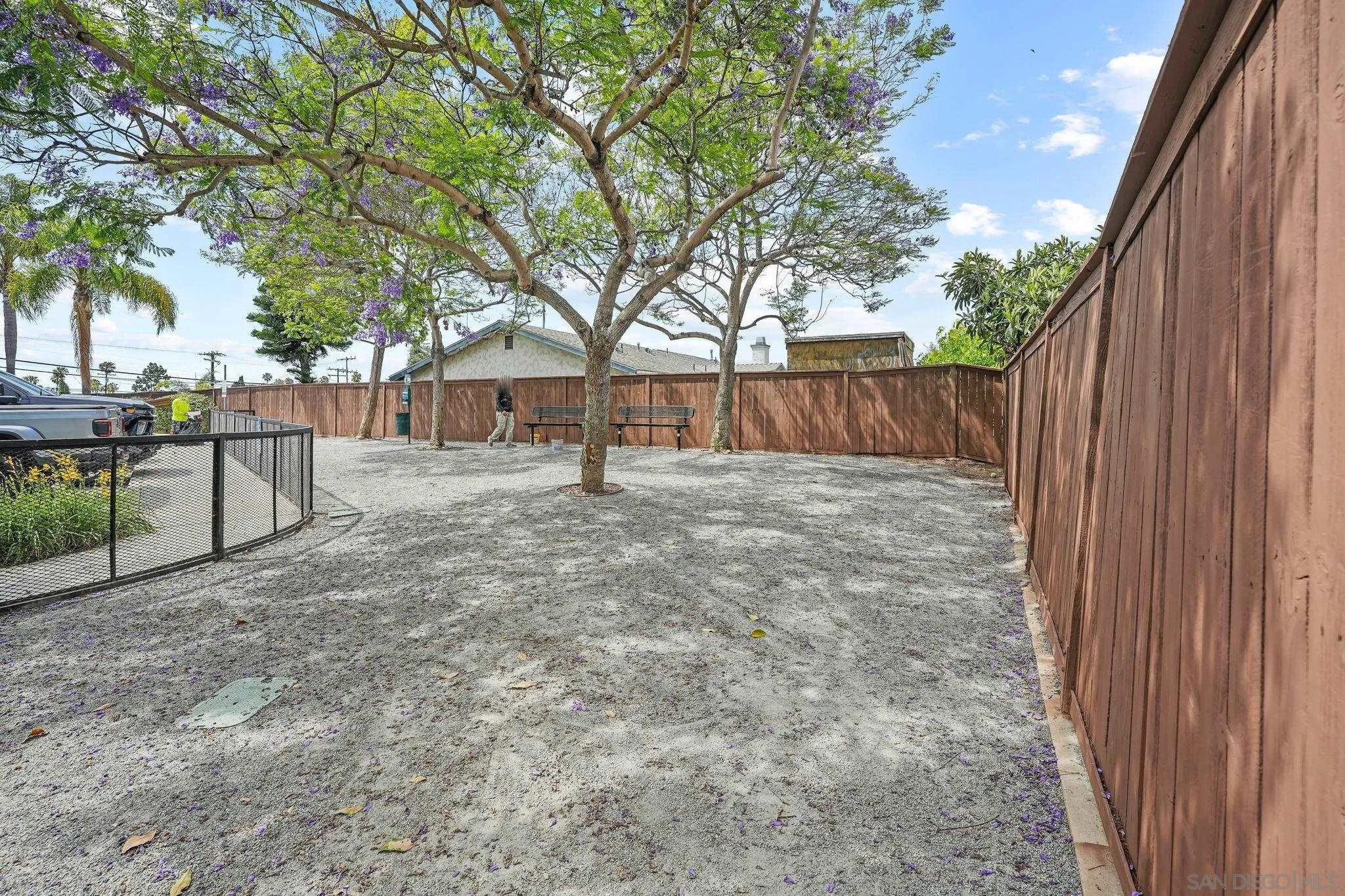 https://cdn.realtyfeed.com/cdn/127/260010754/1db227c2b0a93697b79775605d4c5876.webp