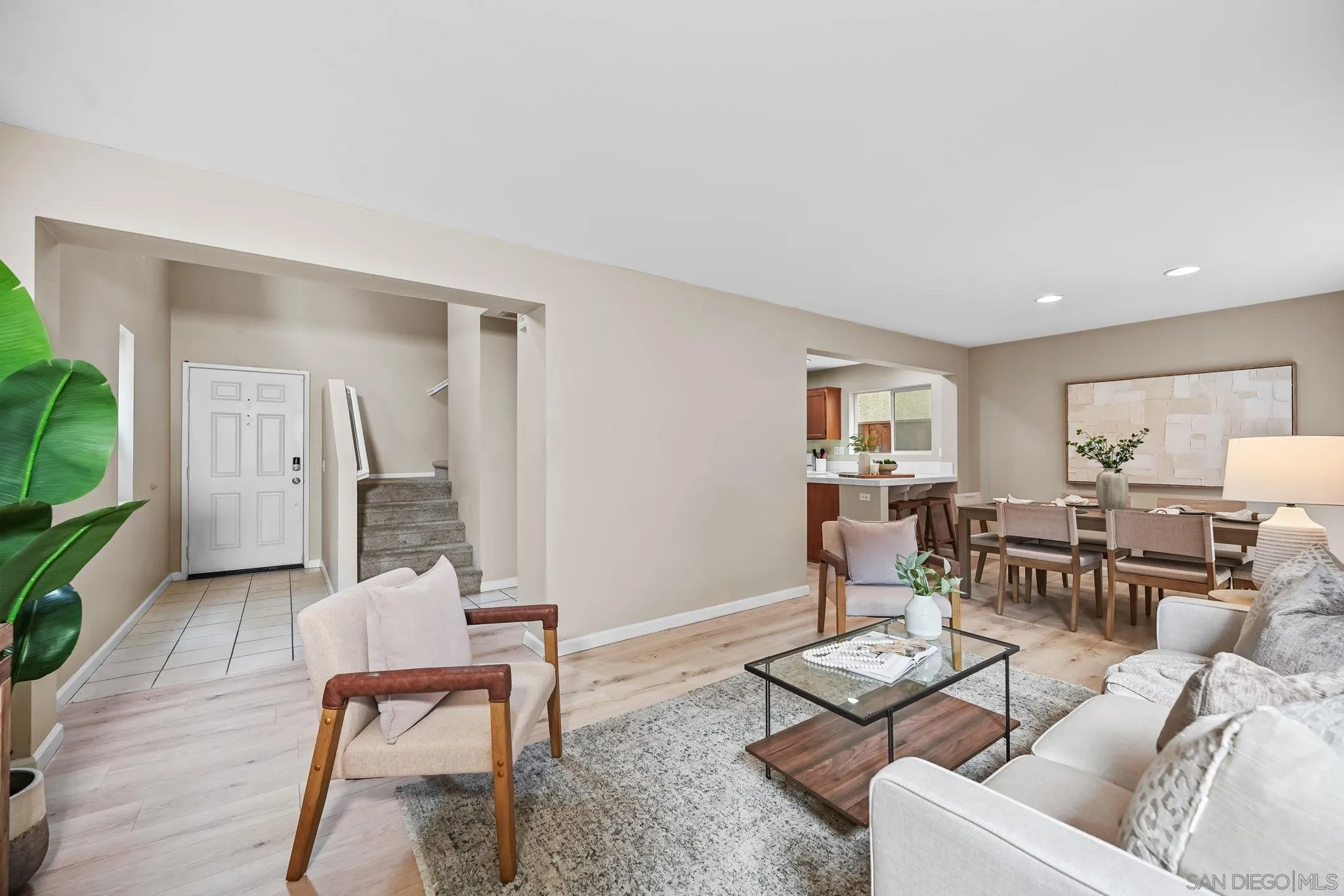 https://cdn.realtyfeed.com/cdn/127/260010754/1fb86e0a26528838b4130ae476837029.webp