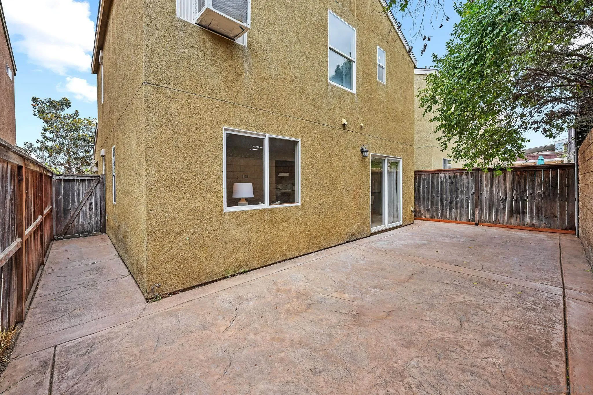 https://cdn.realtyfeed.com/cdn/127/260010754/aaca77c07a06c55eb2684aa0d26aac3a.webp