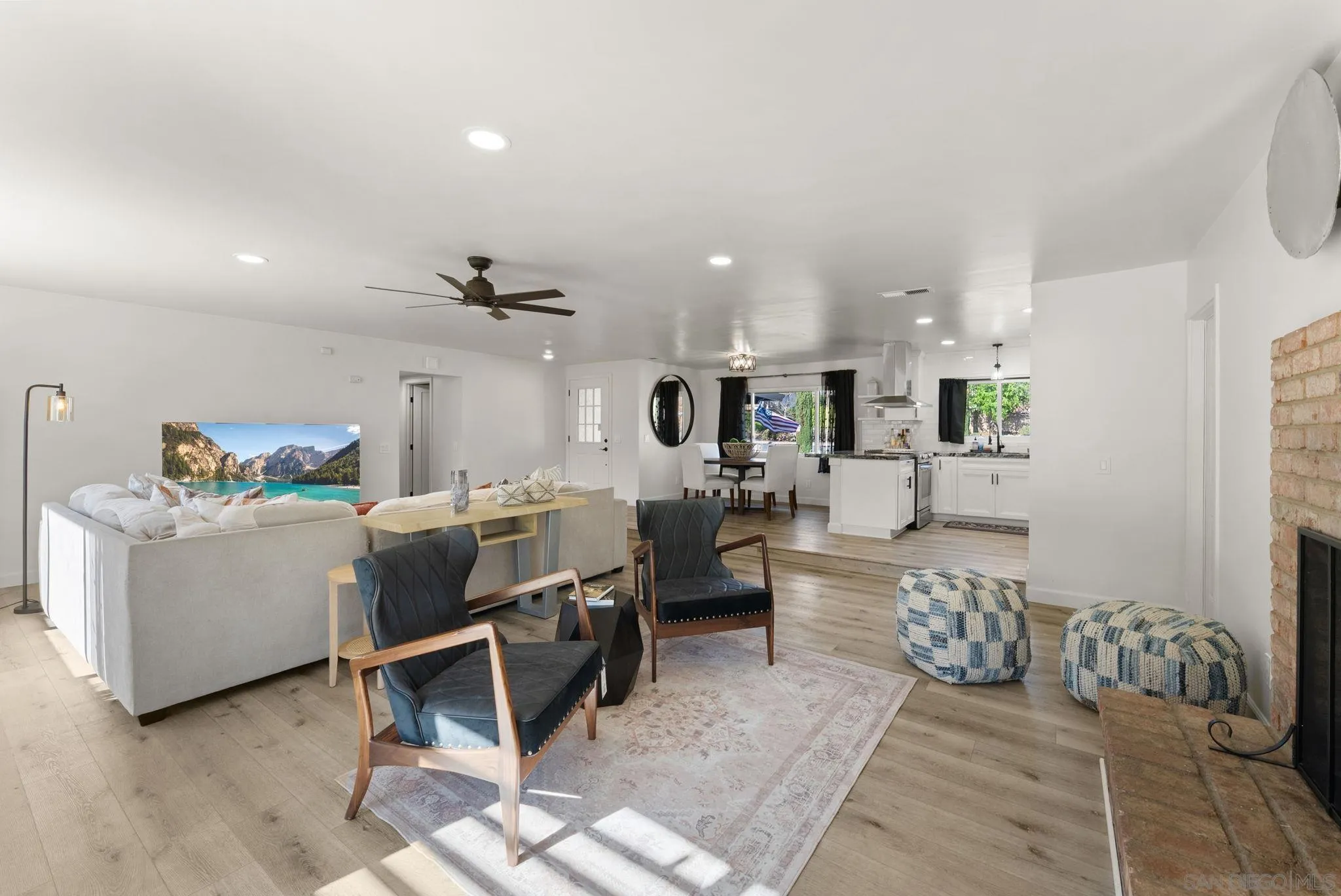 https://cdn.realtyfeed.com/cdn/127/260010761/918ecf9c72b913ed32b8ffd59d1f49b7.webp