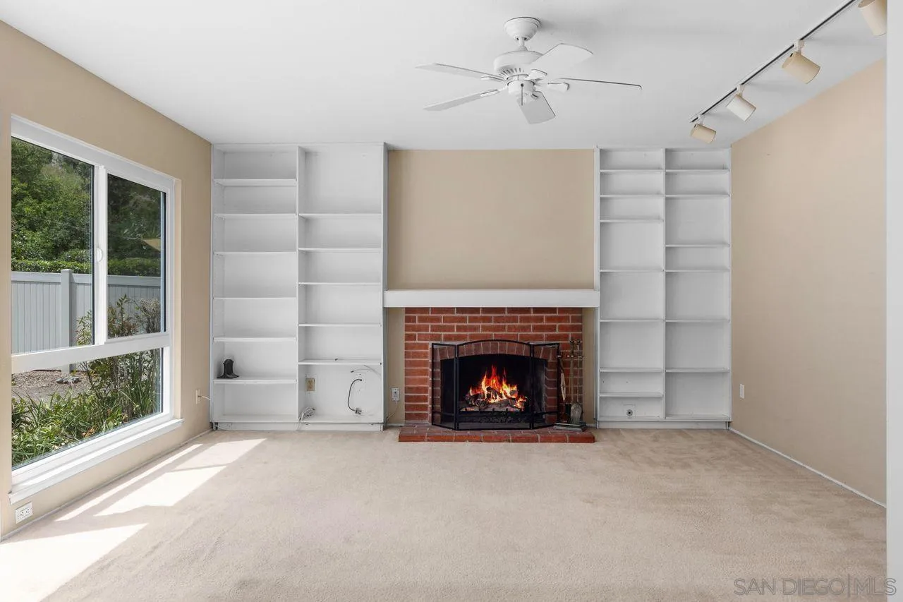 https://cdn.realtyfeed.com/cdn/127/260010763/1b0632fb44548700e1b85cfe5dc24995.webp