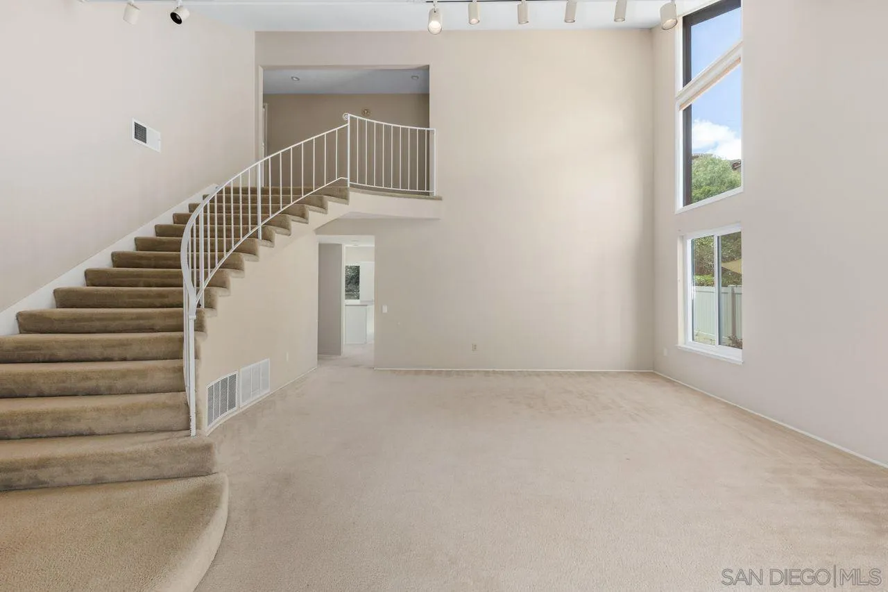https://cdn.realtyfeed.com/cdn/127/260010763/1fa684b63a0f5e59a29d9b881e840f8c.webp