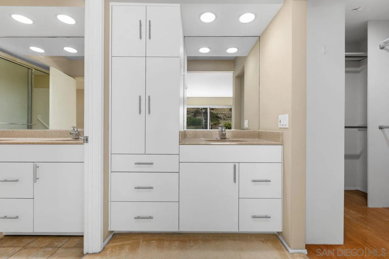 https://cdn.realtyfeed.com/cdn/127/260010763/873fd3382f3c6bf9f6c50cb715651f20.webp
