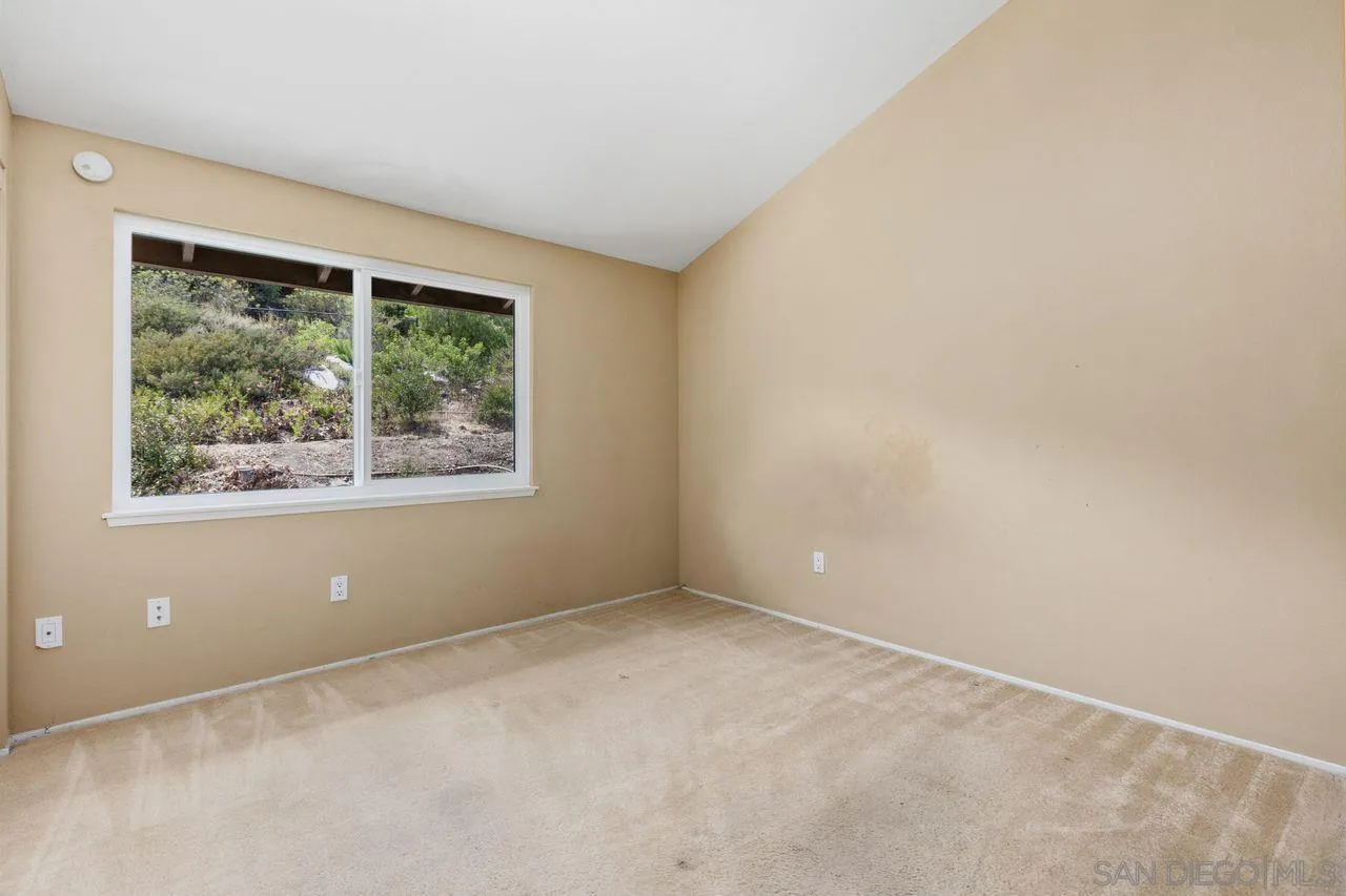 https://cdn.realtyfeed.com/cdn/127/260010763/d27e62e77cda7b3700515c4e5cf75344.webp