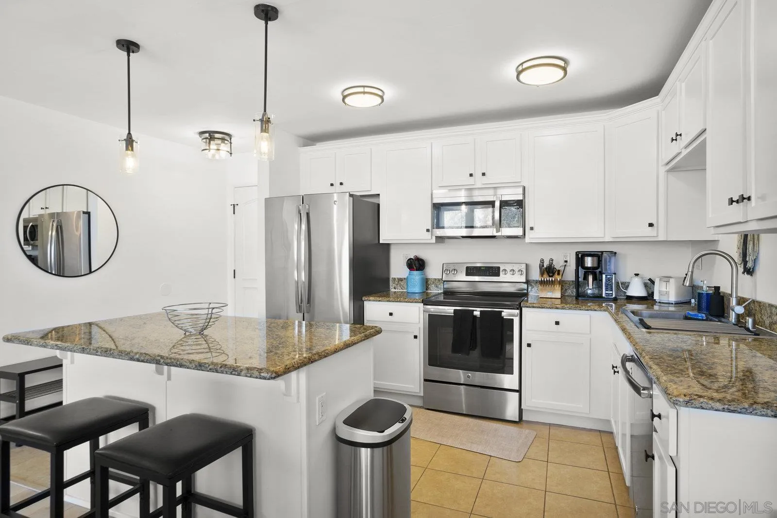 Photo #3: 260010769 Listing: Photo #3