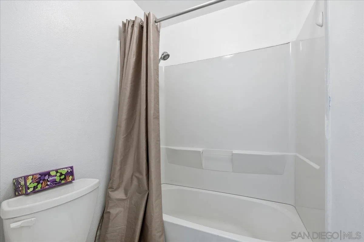 Photo #10: 260010772 Listing: Photo #10
