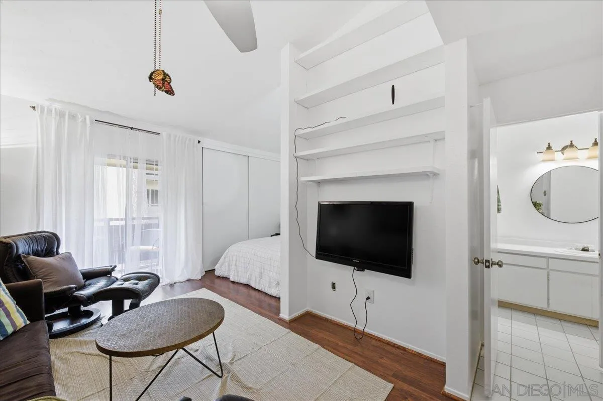 Photo #2: 260010772 Listing: Photo #2