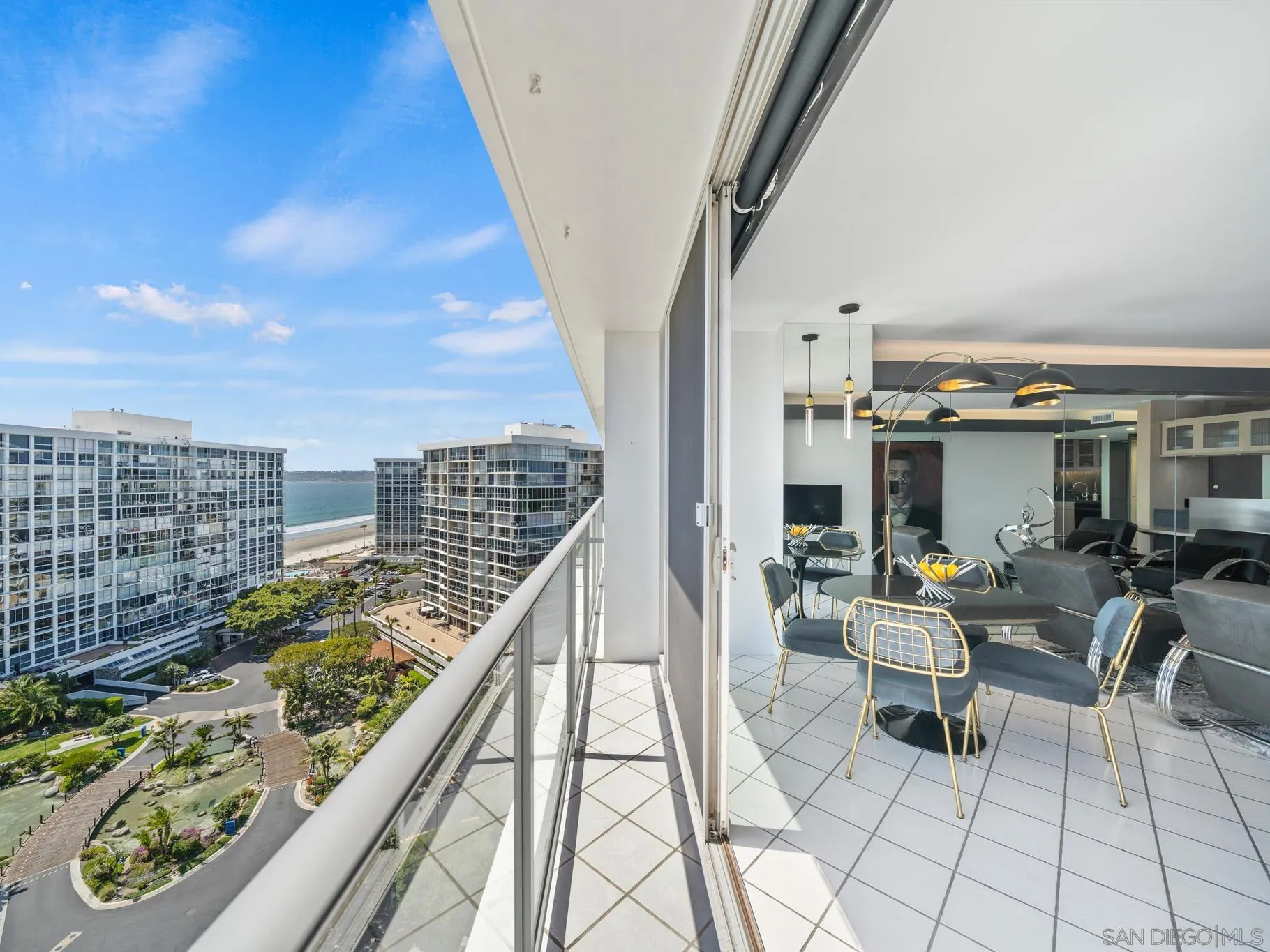 https://cdn.realtyfeed.com/cdn/127/260010775/36f9f7378230ce5da56f0a4aca50d90b.webp