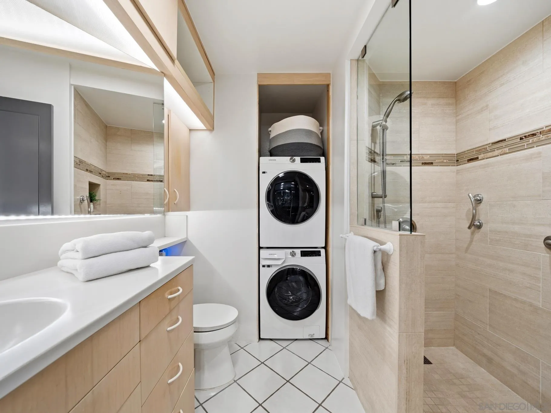 https://cdn.realtyfeed.com/cdn/127/260010775/a14b418ab32f0c363a9a224c844fb8f9.webp