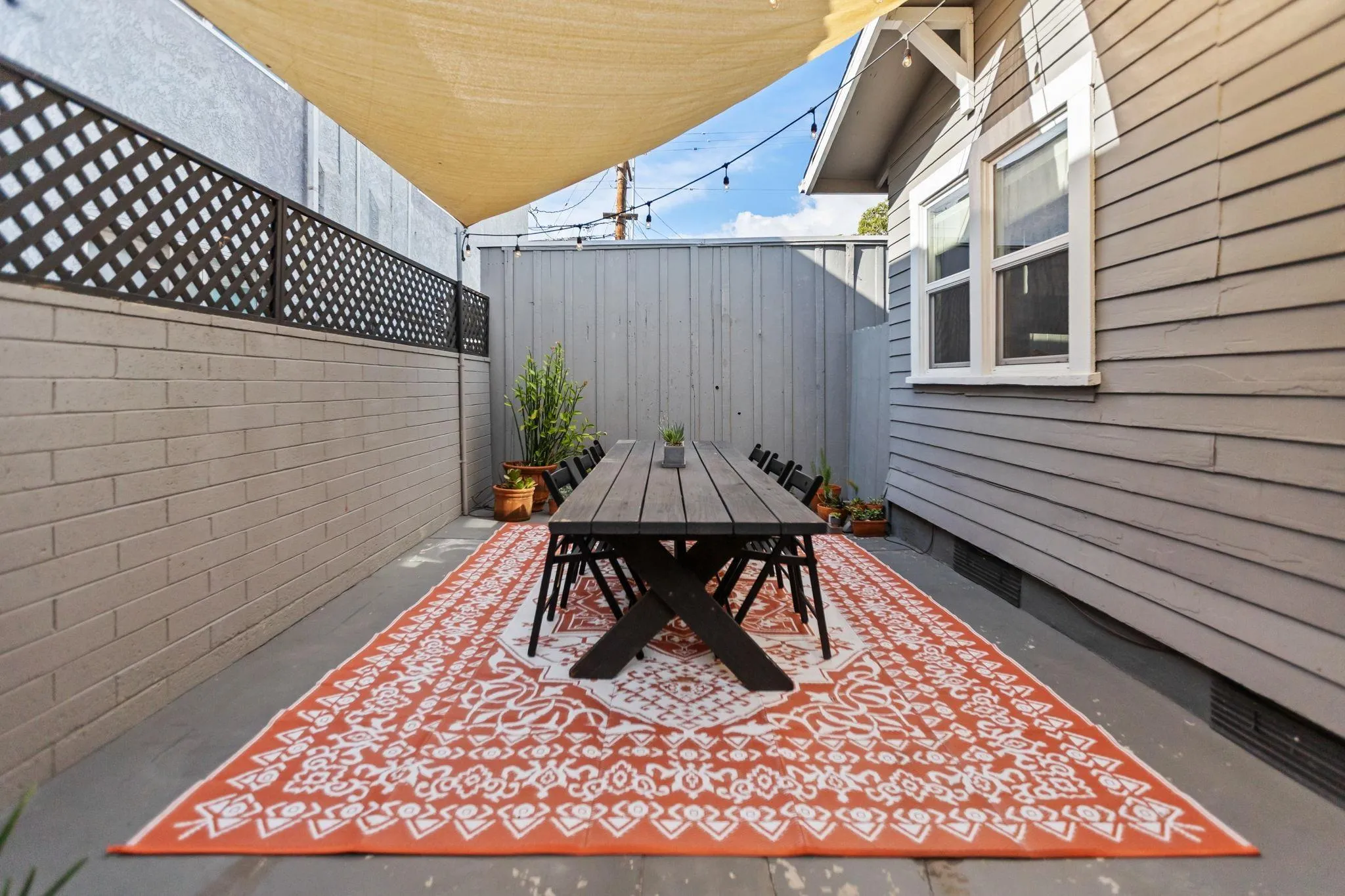https://cdn.realtyfeed.com/cdn/127/260010779/7b0d7626926ac708ea536fe939de2dd2.webp