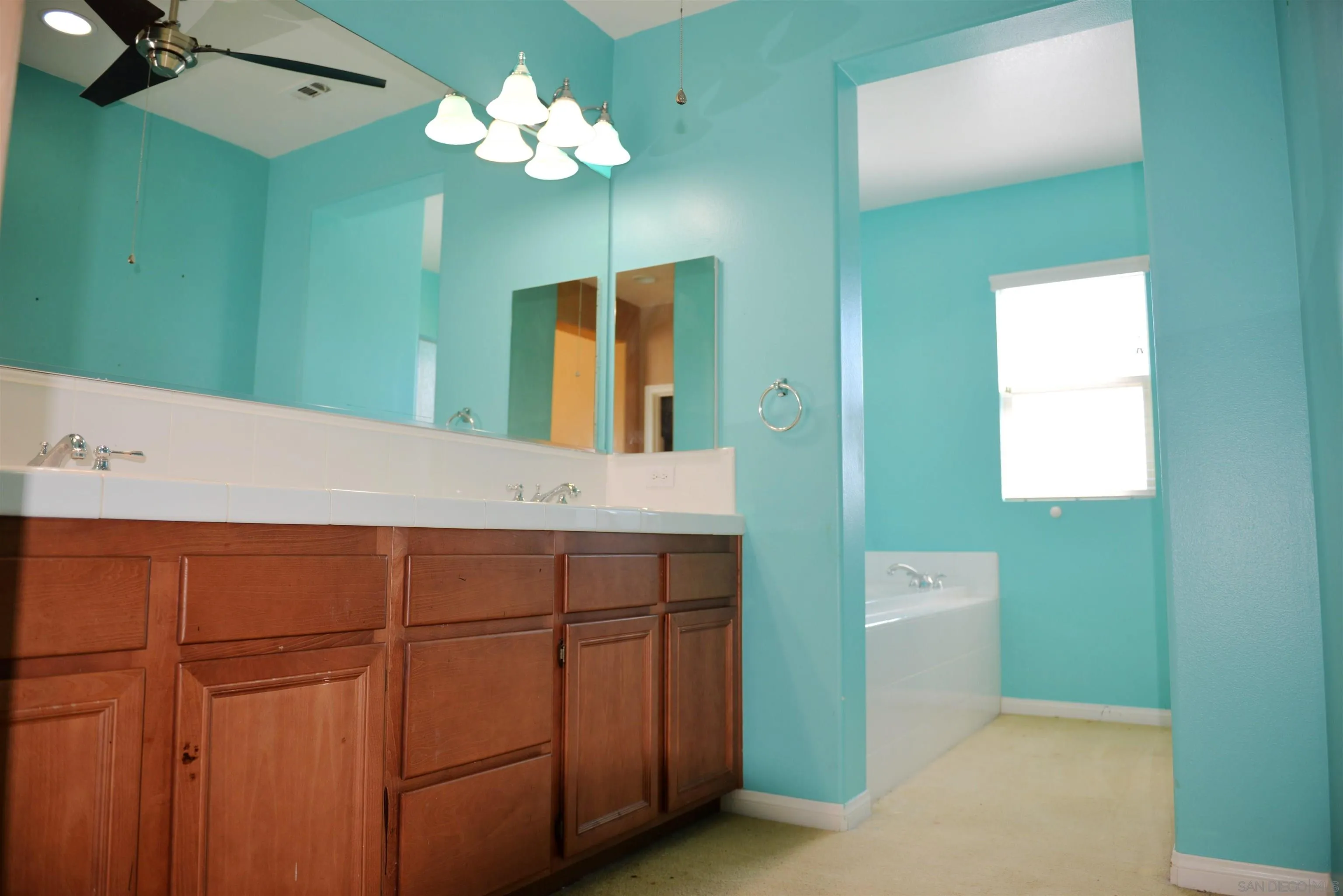 https://cdn.realtyfeed.com/cdn/127/260010787/1302d247e2df1524c456c58f8e9e1b2d.webp