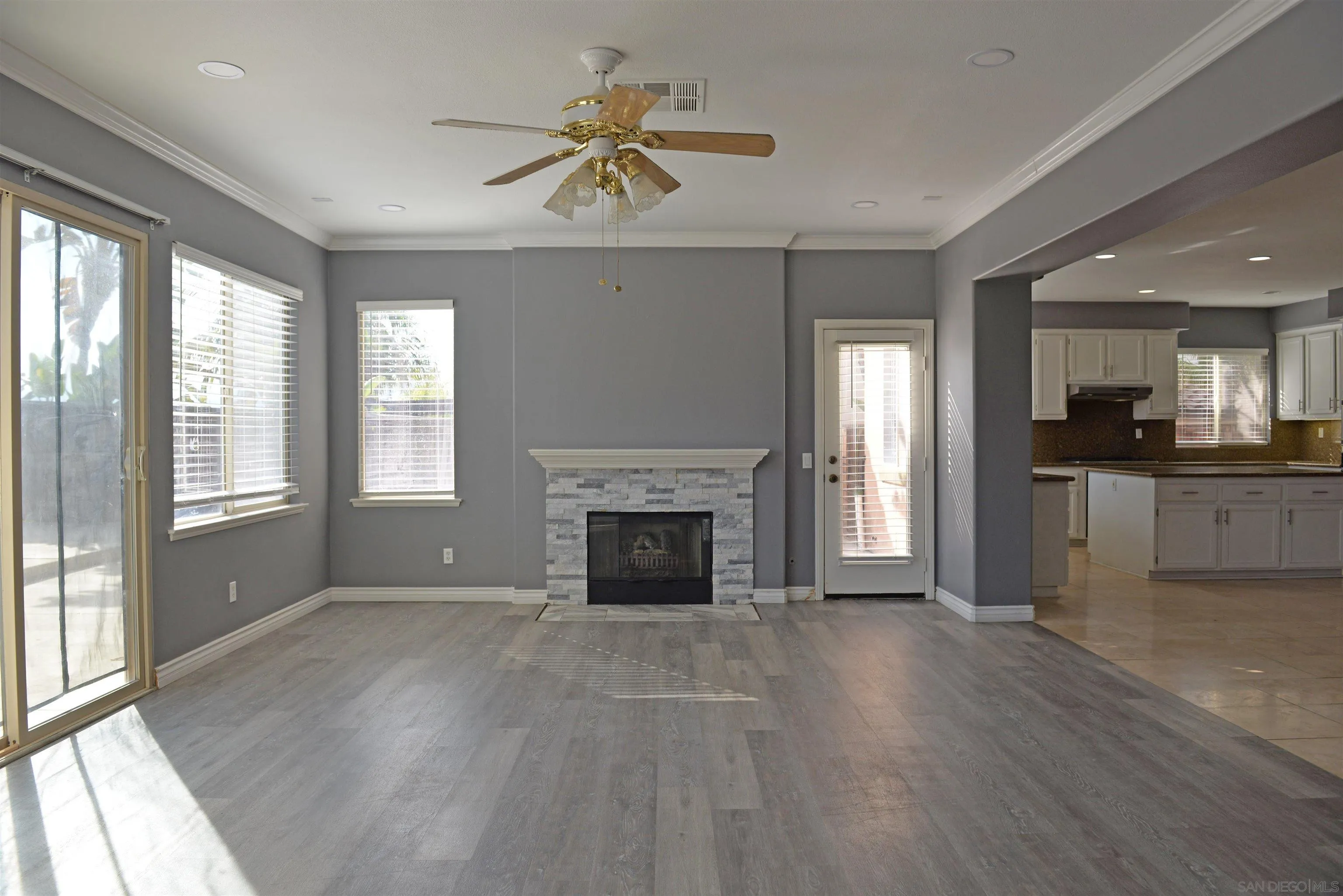 https://cdn.realtyfeed.com/cdn/127/260010787/3f54b92a309eafedb3f270a240fd1f6f.webp