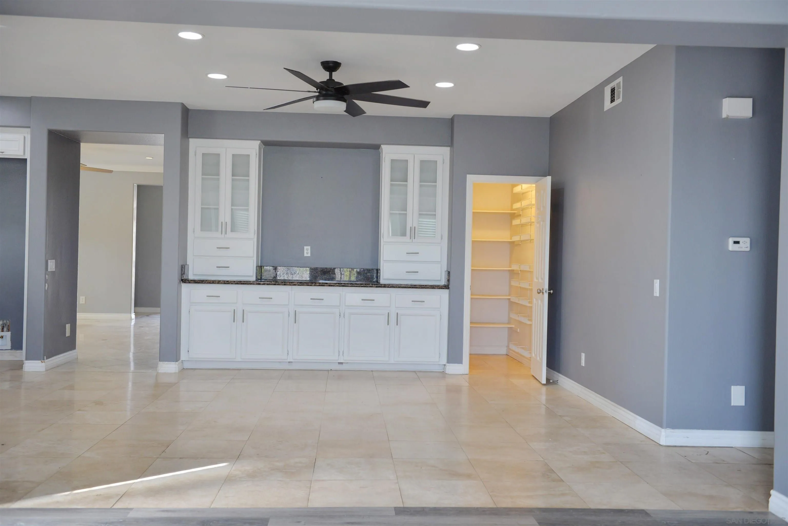 https://cdn.realtyfeed.com/cdn/127/260010787/6d7dcd866505bb391487c056d8ddfc78.webp