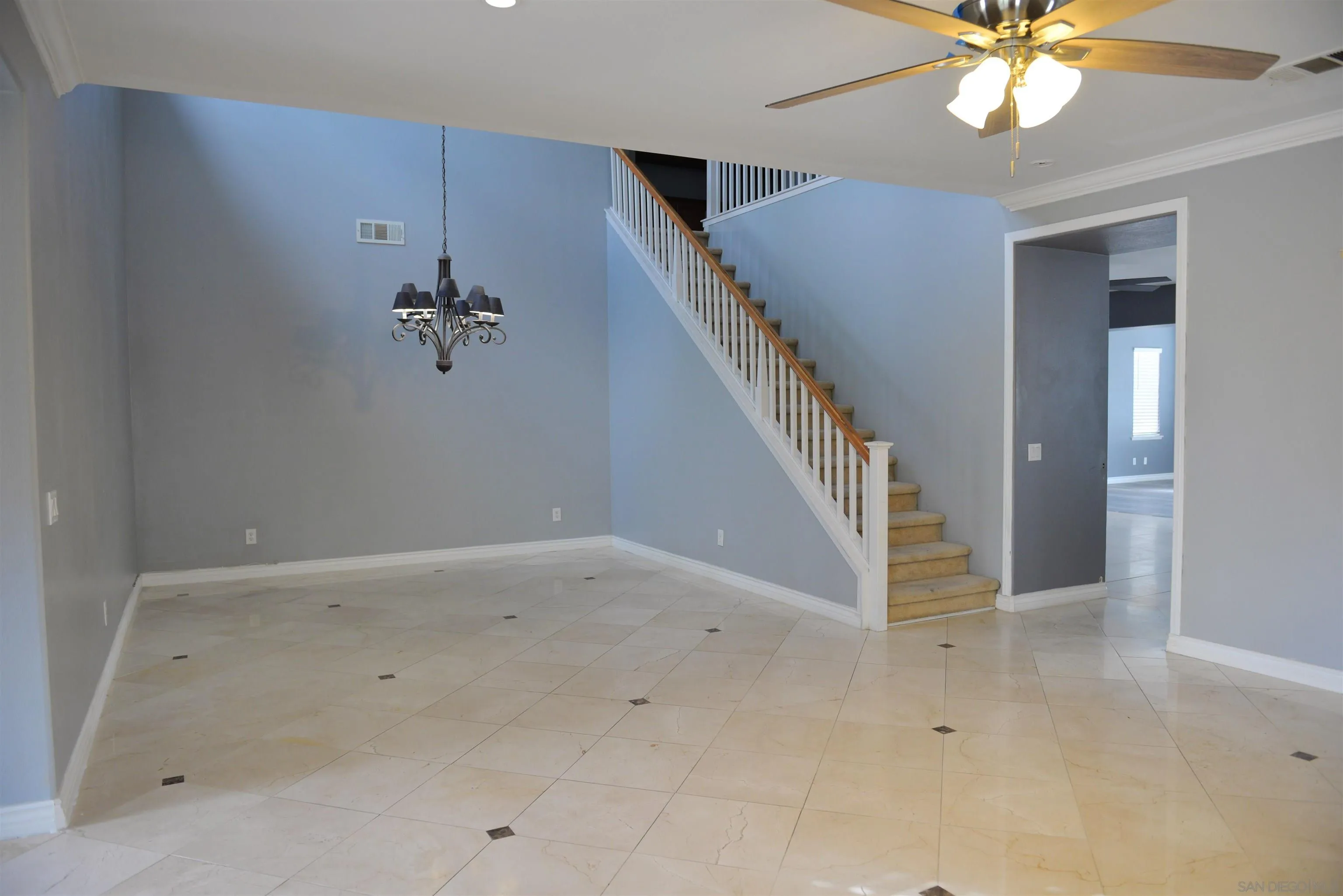https://cdn.realtyfeed.com/cdn/127/260010787/cc37e531cfefe053eccae564f4255e00.webp