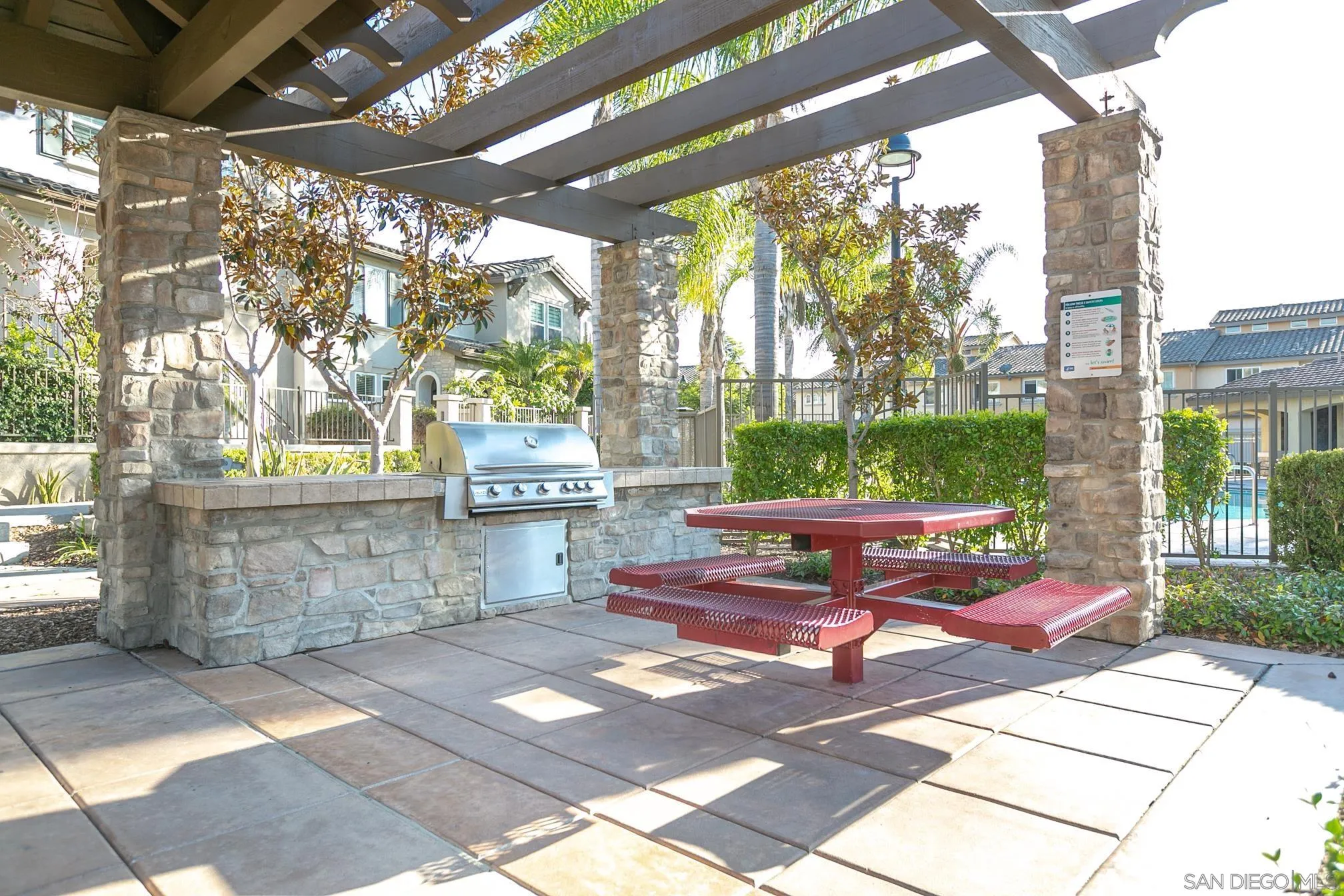 https://cdn.realtyfeed.com/cdn/127/260010790/23db6ca789fd093eaddab70c274da0db.webp