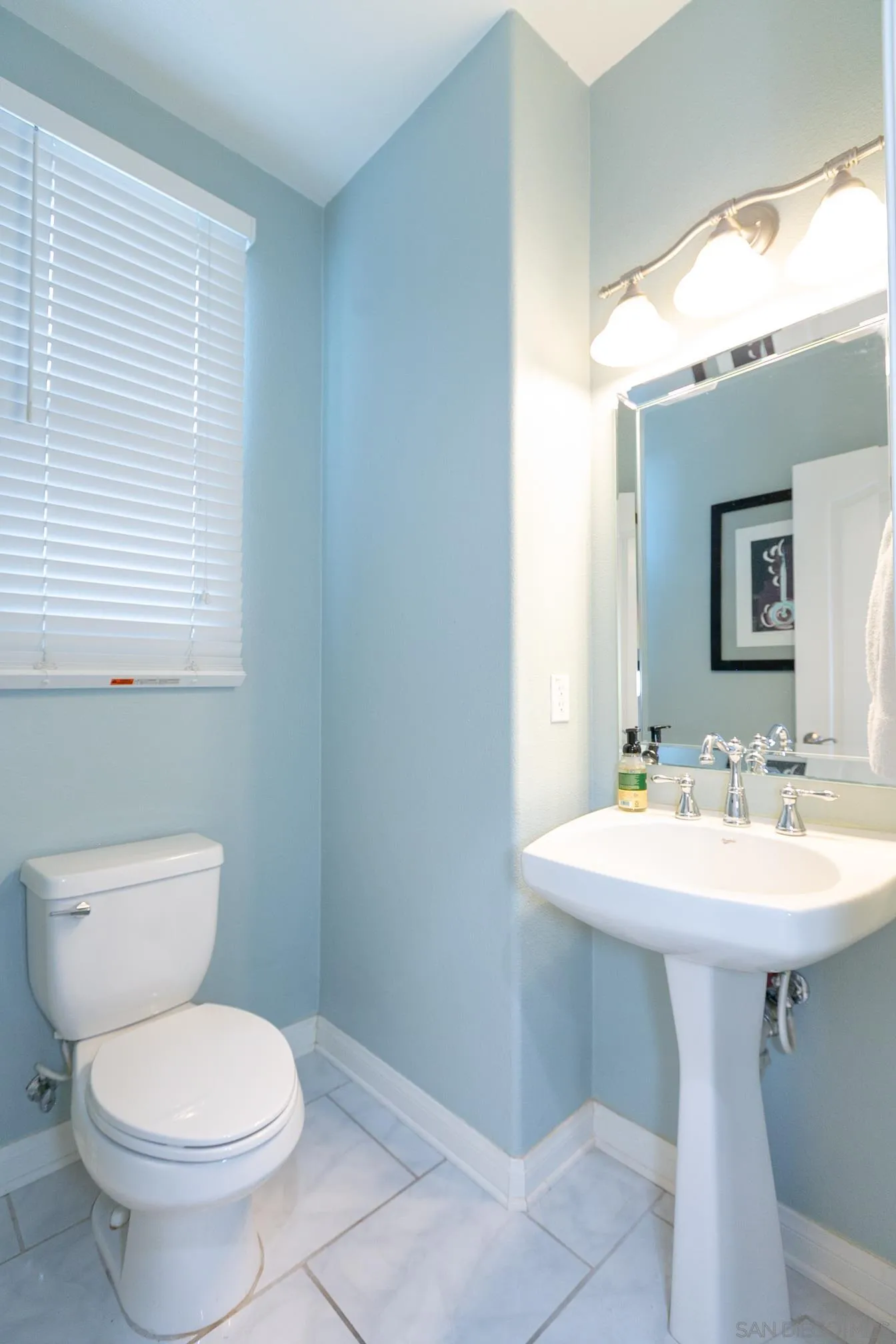 https://cdn.realtyfeed.com/cdn/127/260010790/d0eb20a9e33610b371afe625b0086cc6.webp