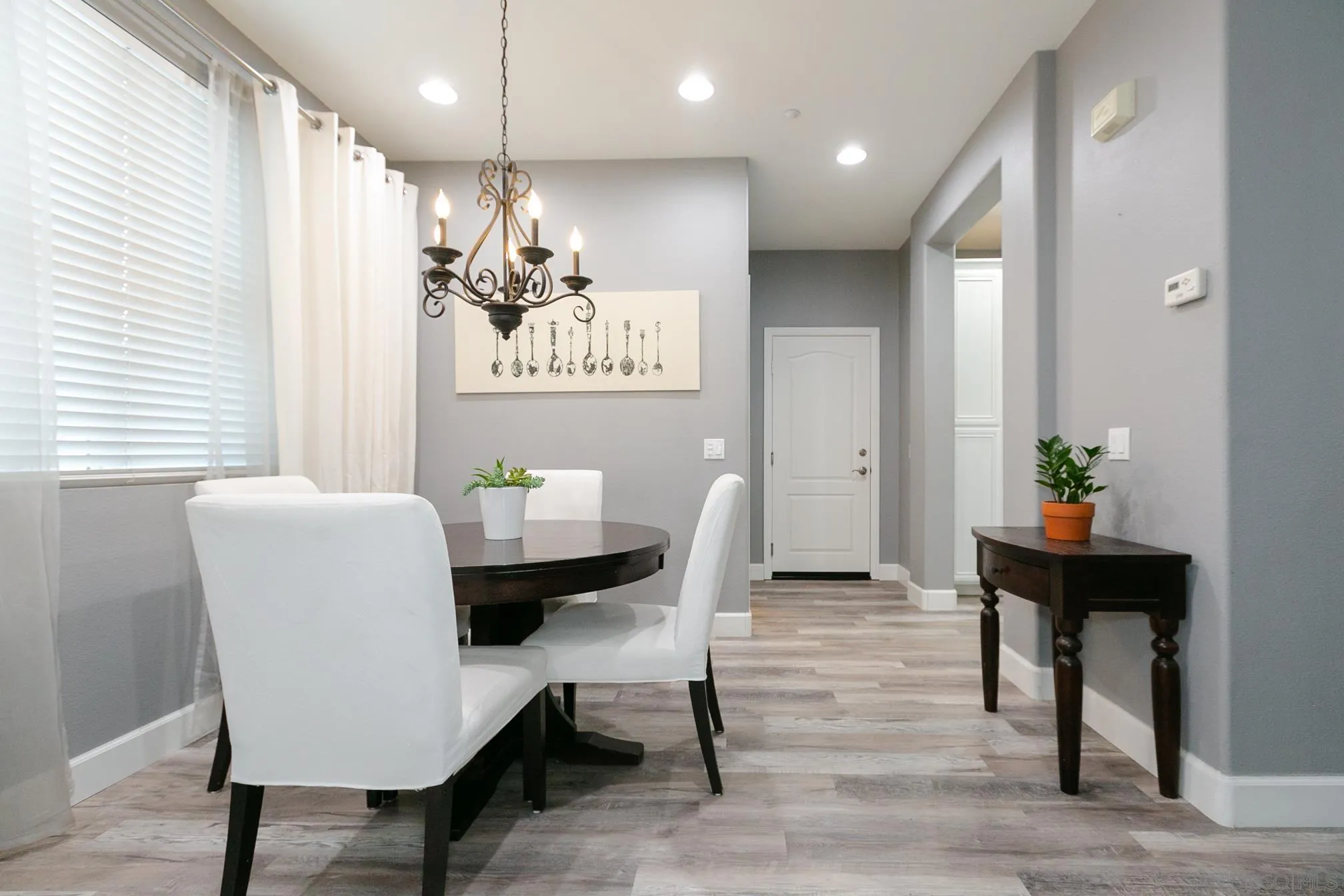 https://cdn.realtyfeed.com/cdn/127/260010790/e33e7687865518cdb9ffa85b5ee43a8b.webp