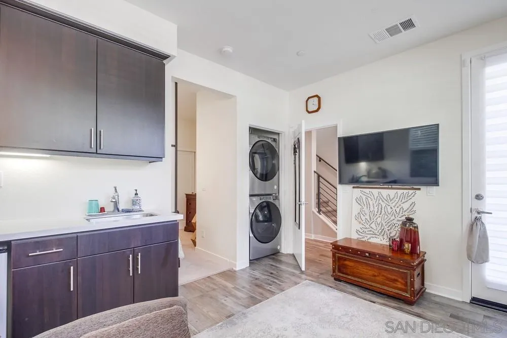 Photo #31: 260010792 Listing: Photo #31