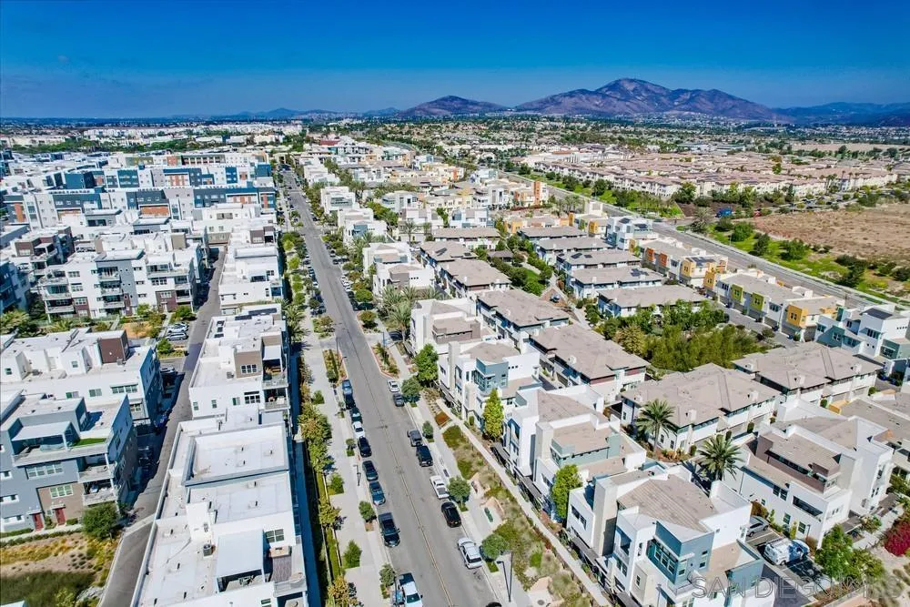 https://cdn.realtyfeed.com/cdn/127/260010792/cd49927ddf8251d01e862f151f03da21.webp