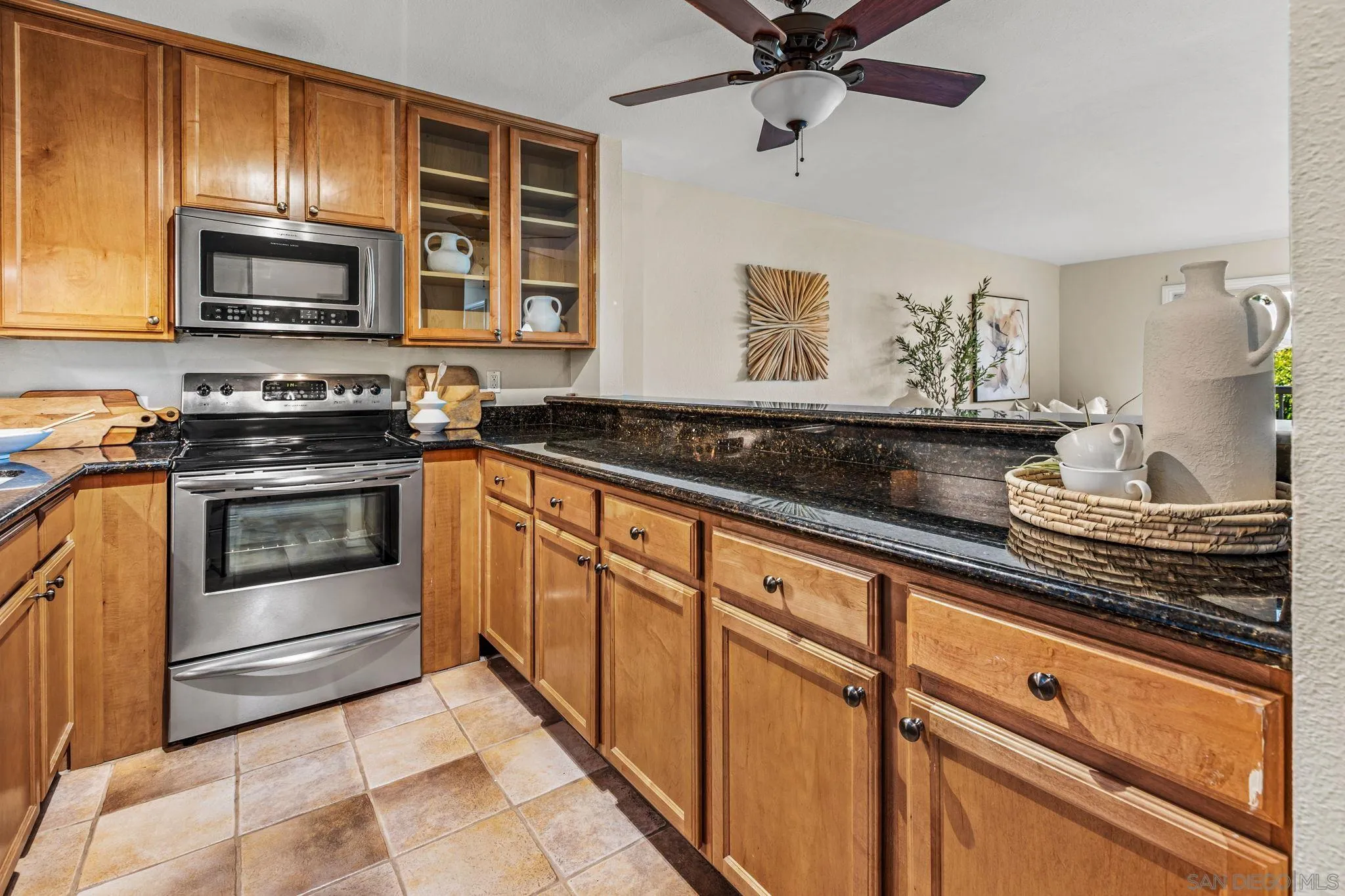 Photo #8: 260010796 Listing: Photo #8