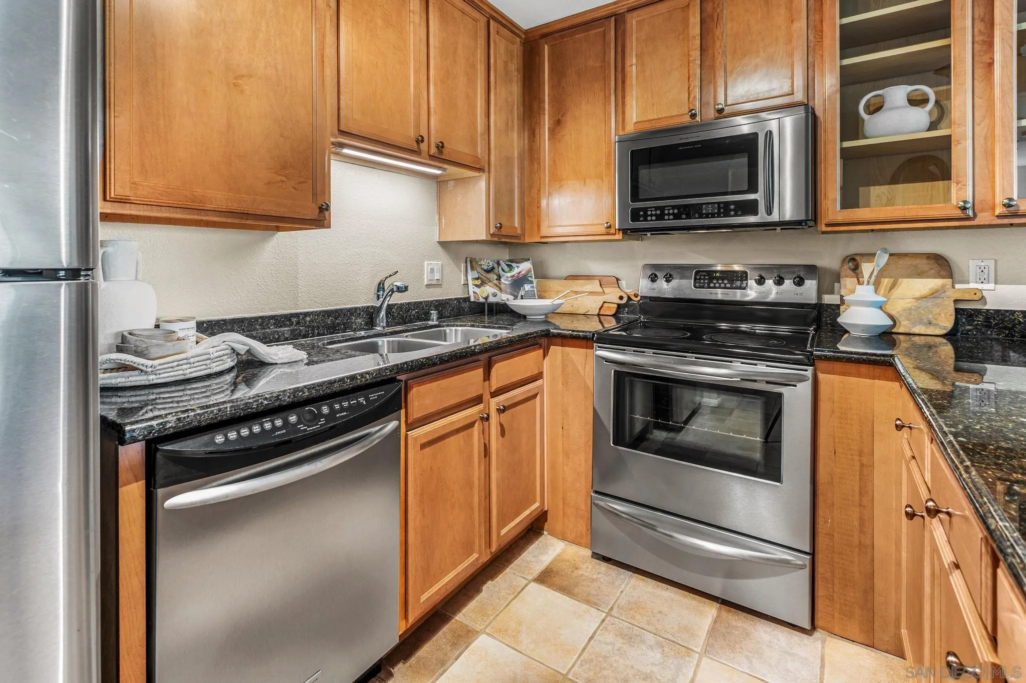 Photo #6: 260010796 Listing: Photo #6