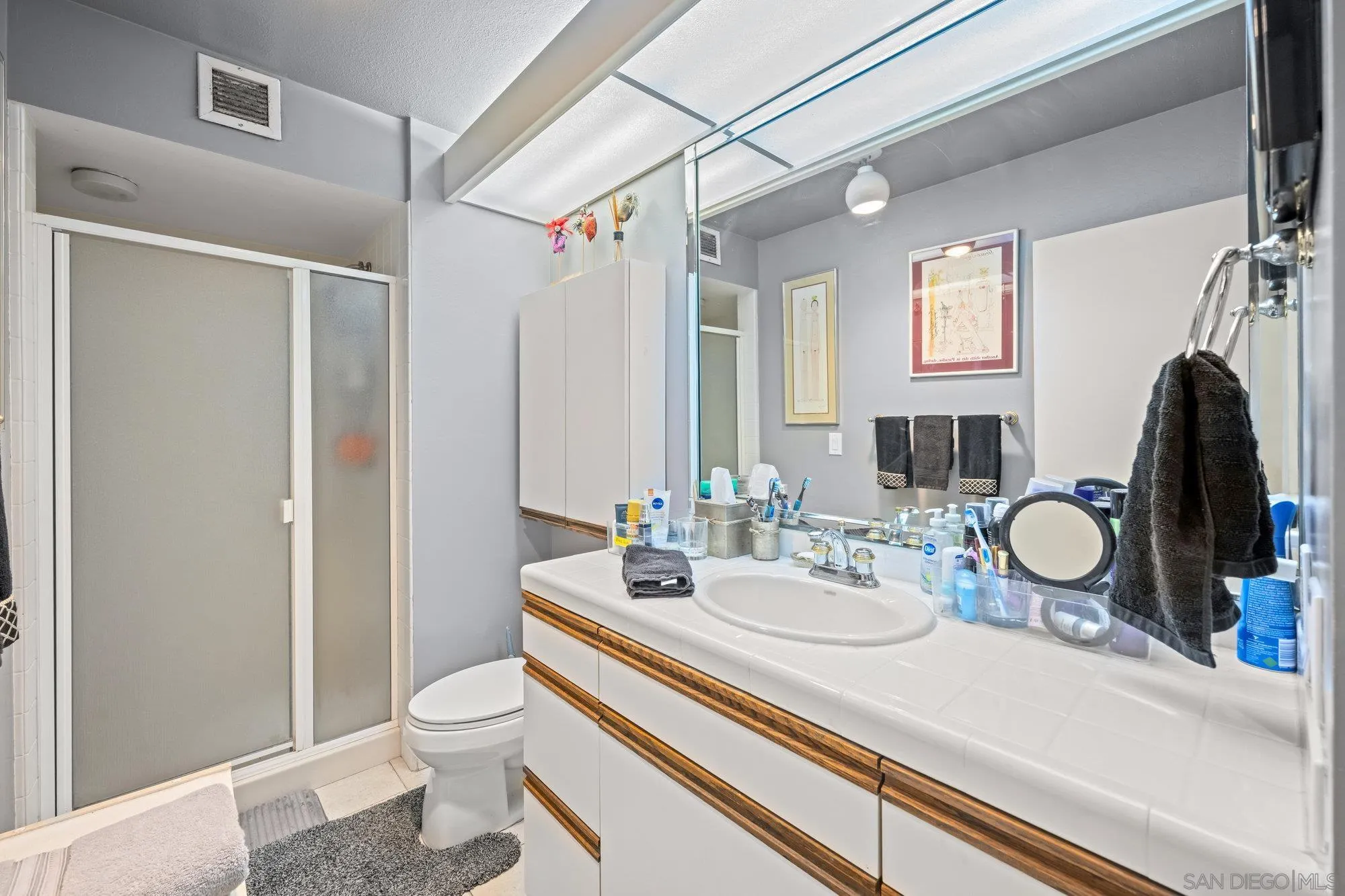 https://cdn.realtyfeed.com/cdn/127/260010797/47a239e8e6101266737db495f37dcc2b.webp