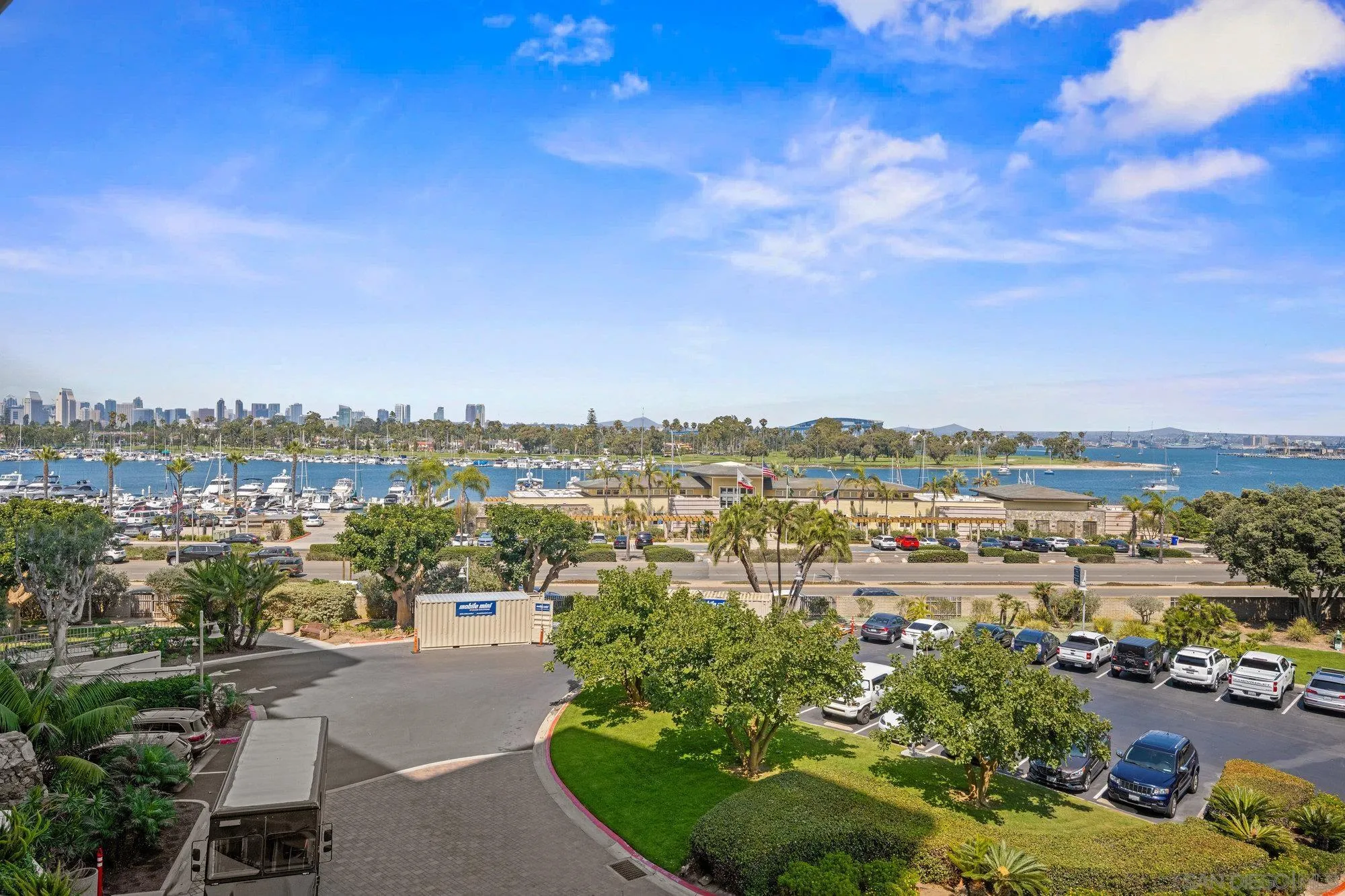 https://cdn.realtyfeed.com/cdn/127/260010797/48313fff93019b8e33438bf8febb6d0a.webp