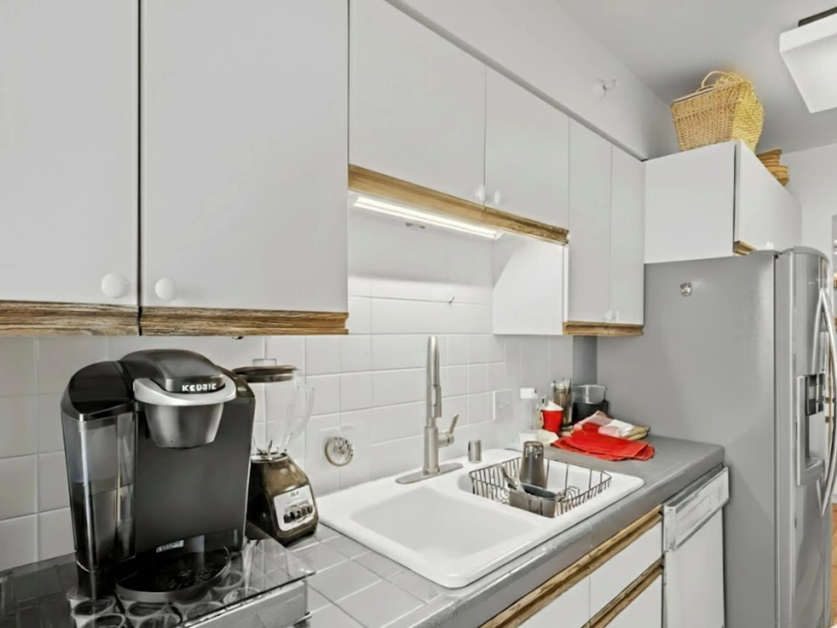 https://cdn.realtyfeed.com/cdn/127/260010797/d6a44556cc07513e22ac8f5041a012a6.webp