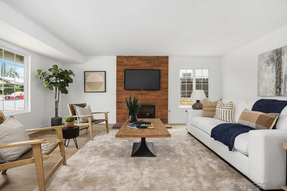 https://cdn.realtyfeed.com/cdn/127/260010798/531deeb1f9fbb4297d28f1b0ec533c3c.webp