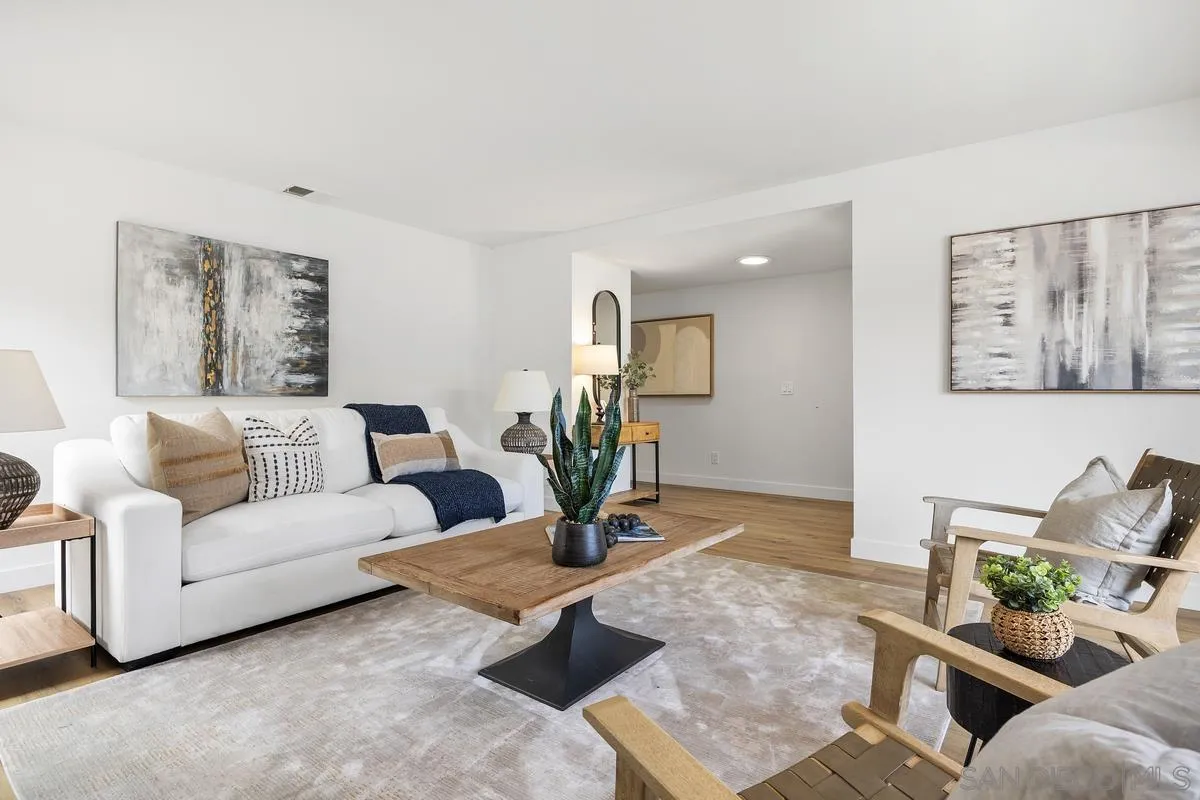 https://cdn.realtyfeed.com/cdn/127/260010798/ae697225bd40748a0120f6c9abdfa046.webp