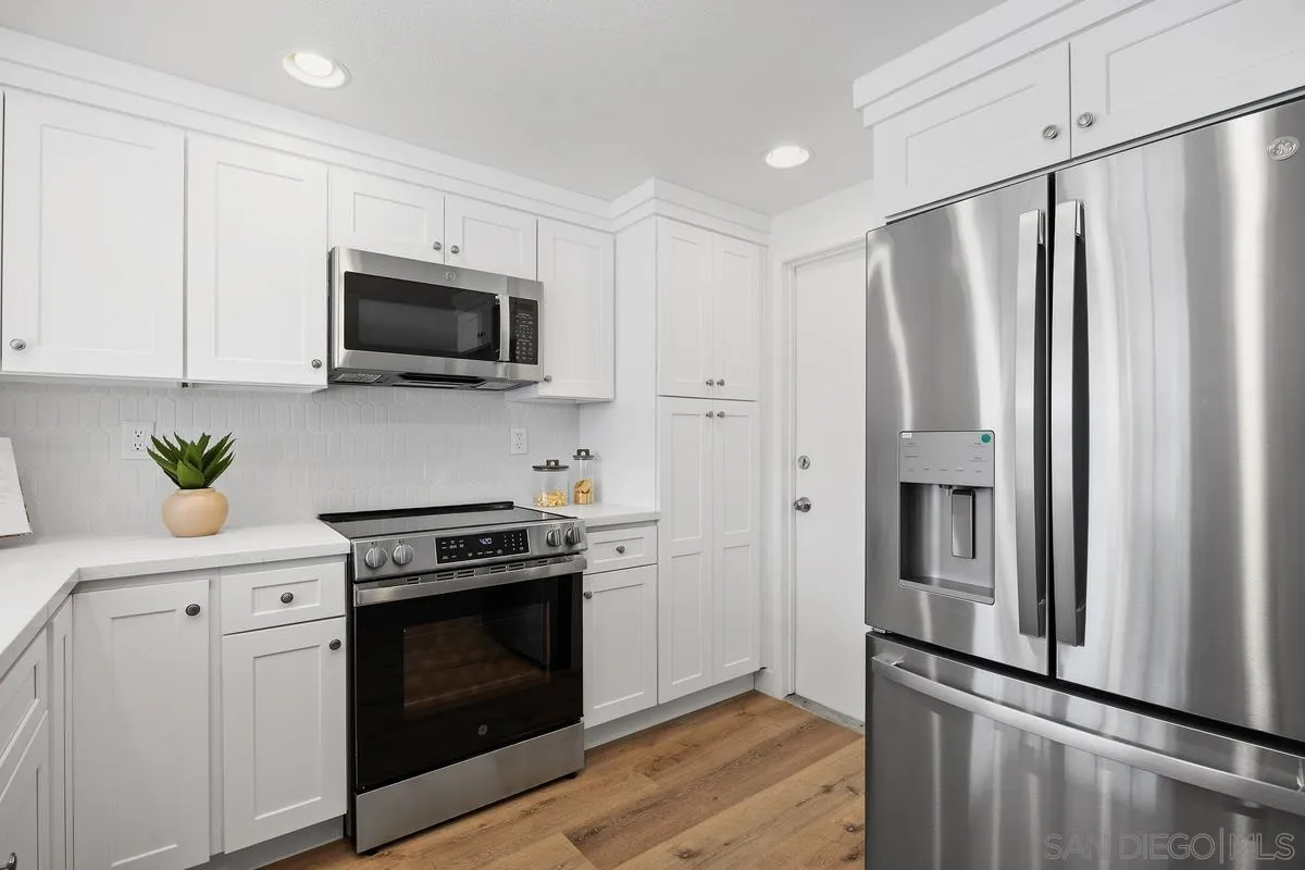 https://cdn.realtyfeed.com/cdn/127/260010798/c276fb5402164a48392cb4217b73deb1.webp