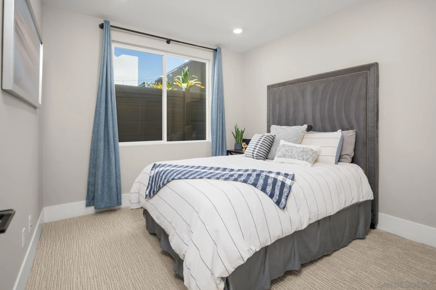 https://cdn.realtyfeed.com/cdn/127/260010799/6ec2625ee3e75670d9783783b6abe7c0.webp