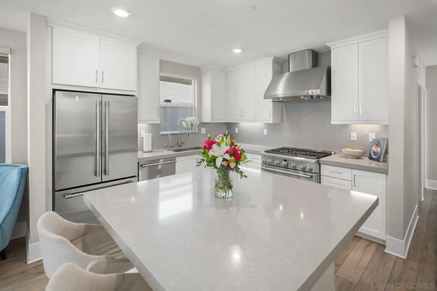 https://cdn.realtyfeed.com/cdn/127/260010799/b5f518a180233623ee953c0bbe1dccd2.webp
