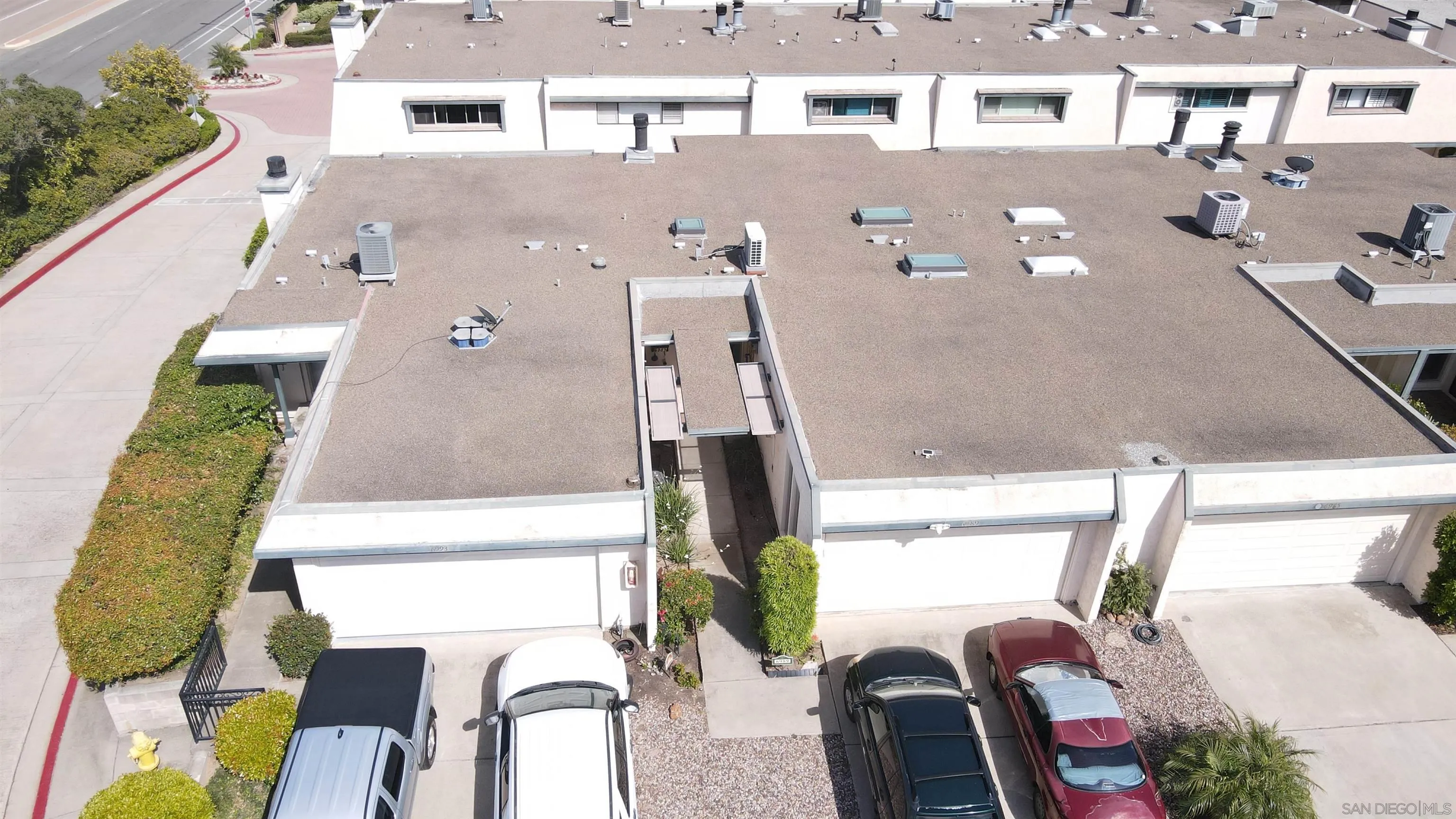 https://cdn.realtyfeed.com/cdn/127/260010807/69fbbfa03a4734ad7ed16dd0b38fe238.webp