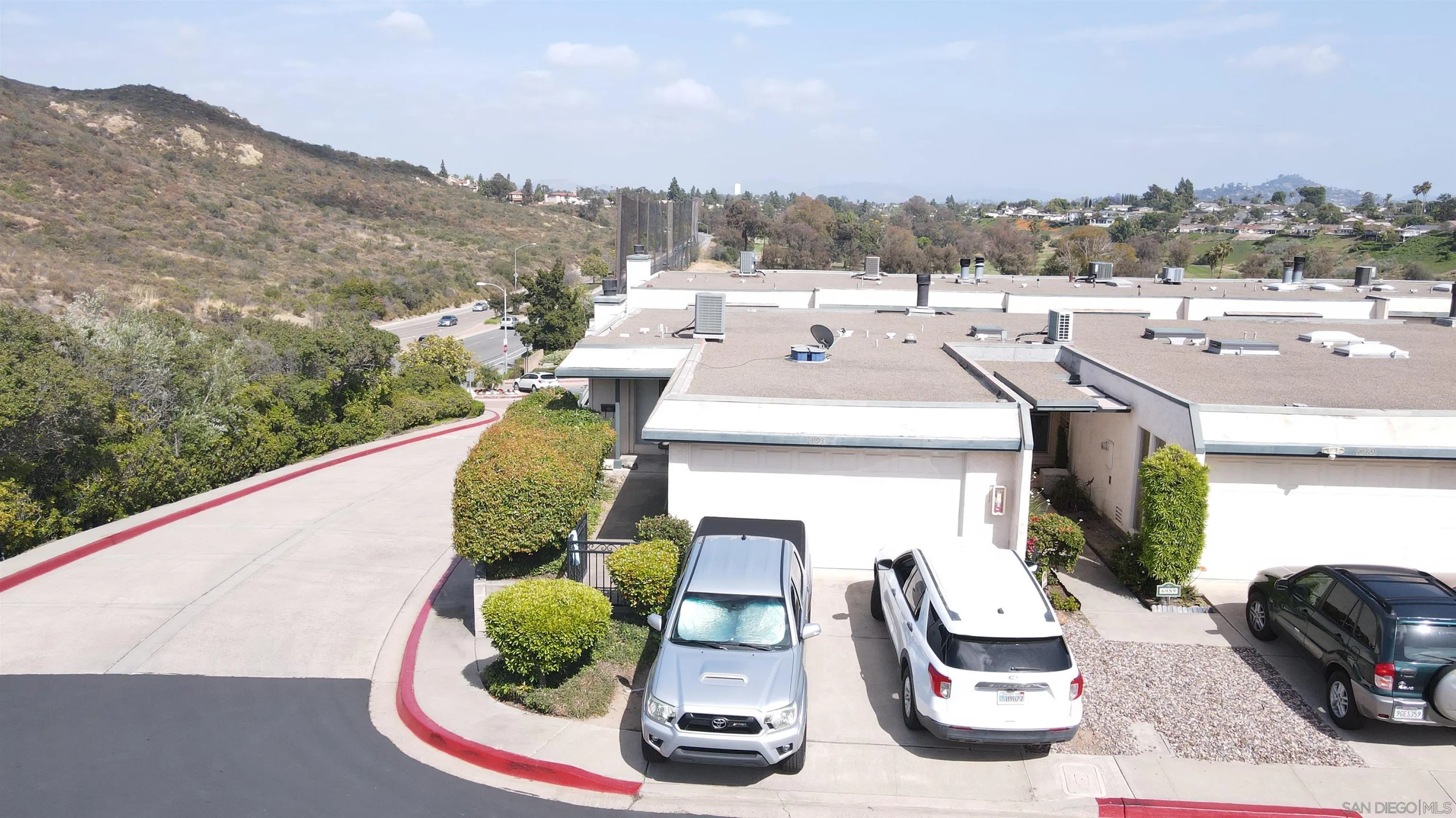 https://cdn.realtyfeed.com/cdn/127/260010807/f9e4089b7ba3bf6b6f2cca91f8f97c49.webp