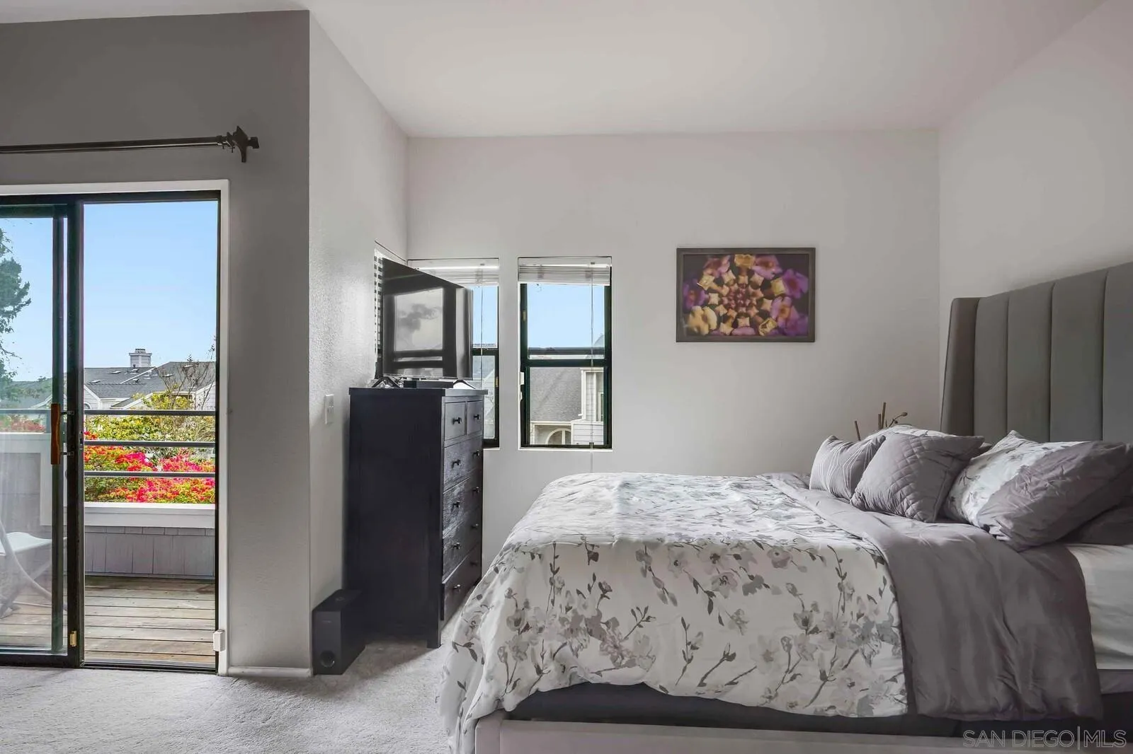 https://cdn.realtyfeed.com/cdn/127/260010809/32033efef80dcf7ed2cb2d7efe827eee.webp