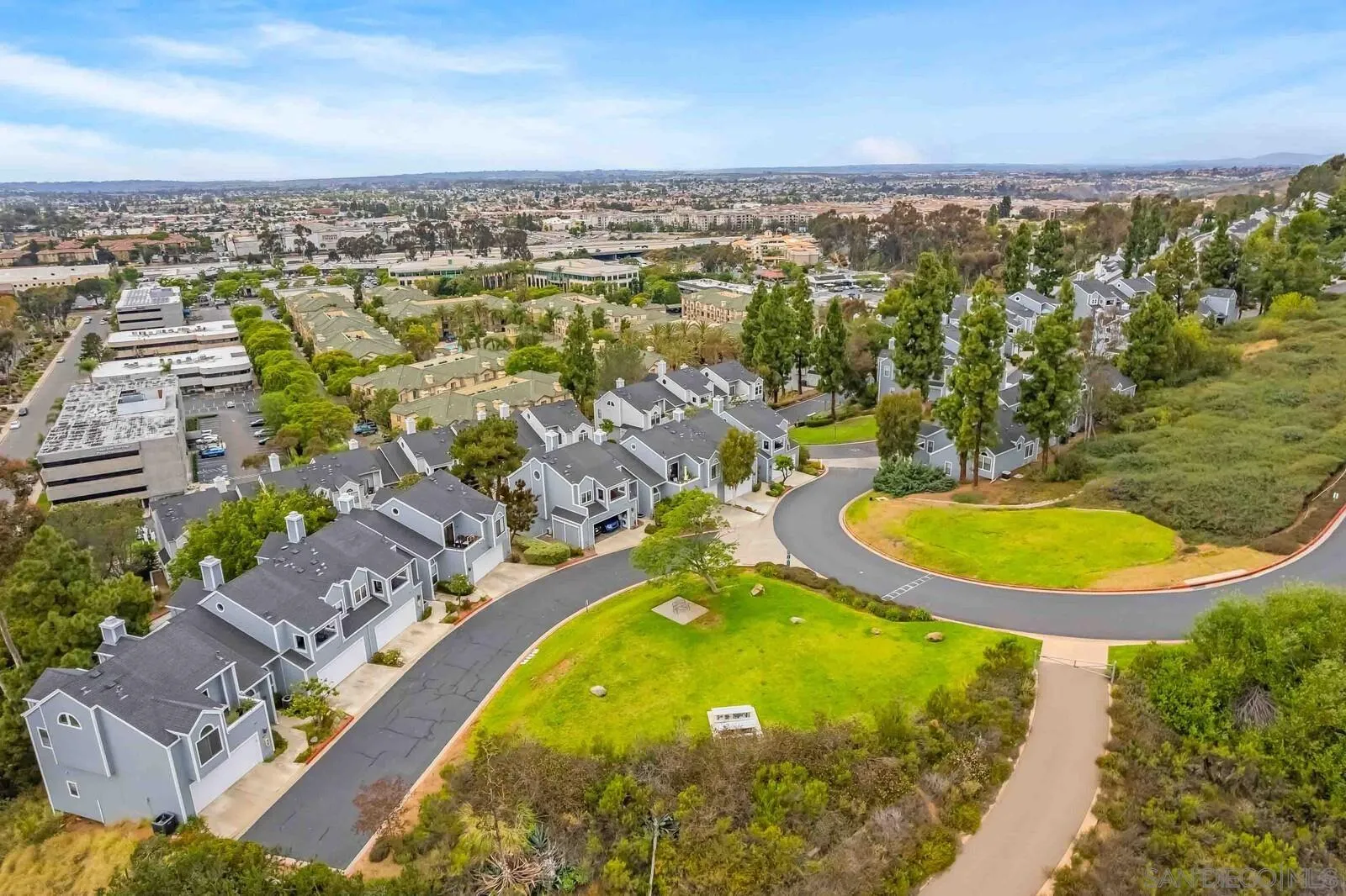 https://cdn.realtyfeed.com/cdn/127/260010809/5a074bfb2c3fefd5d83c71e86b7a8761.webp