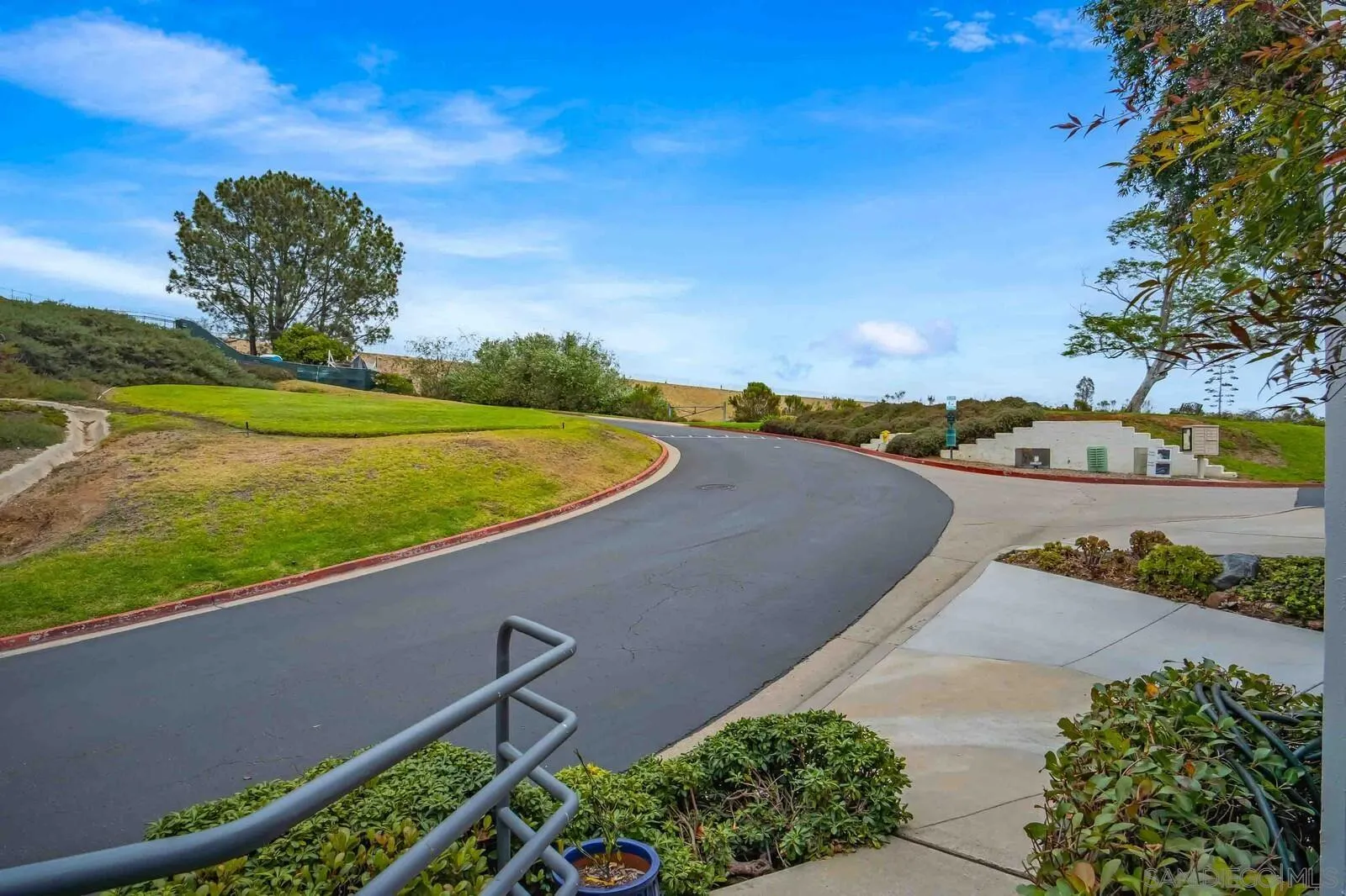 https://cdn.realtyfeed.com/cdn/127/260010809/5f54b576eca0b60121d6eebf8226dd75.webp