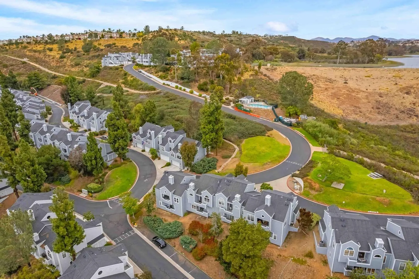 https://cdn.realtyfeed.com/cdn/127/260010809/7bfabd677d8e30a10832bd9632396c70.webp