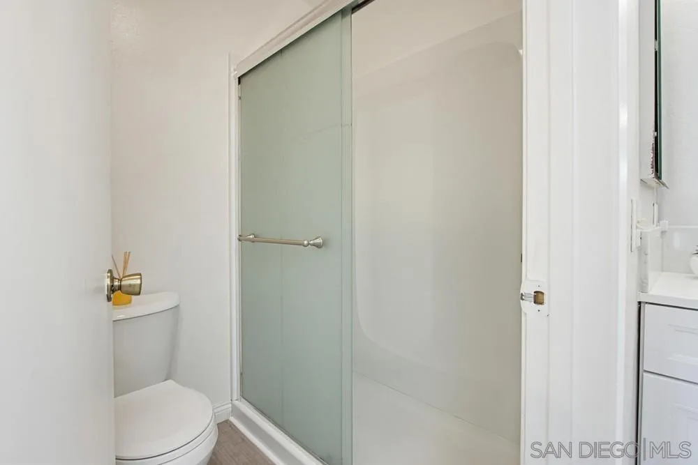 https://cdn.realtyfeed.com/cdn/127/260010810/84e55e2998c7e156f1c5027f1082e9cc.webp