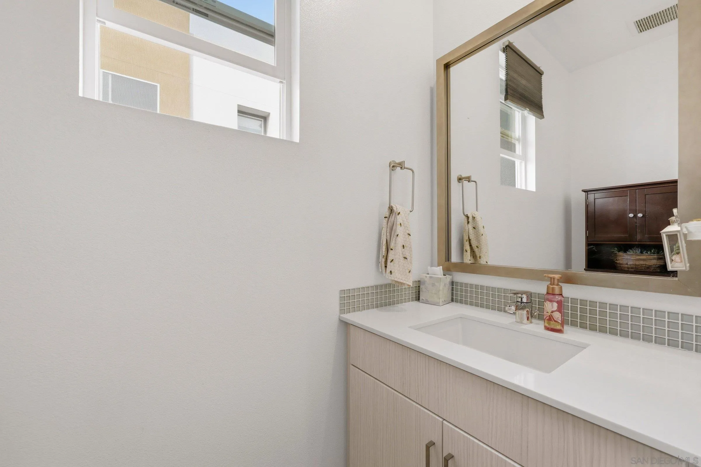 Photo #17: 260010811 Listing: Photo #17