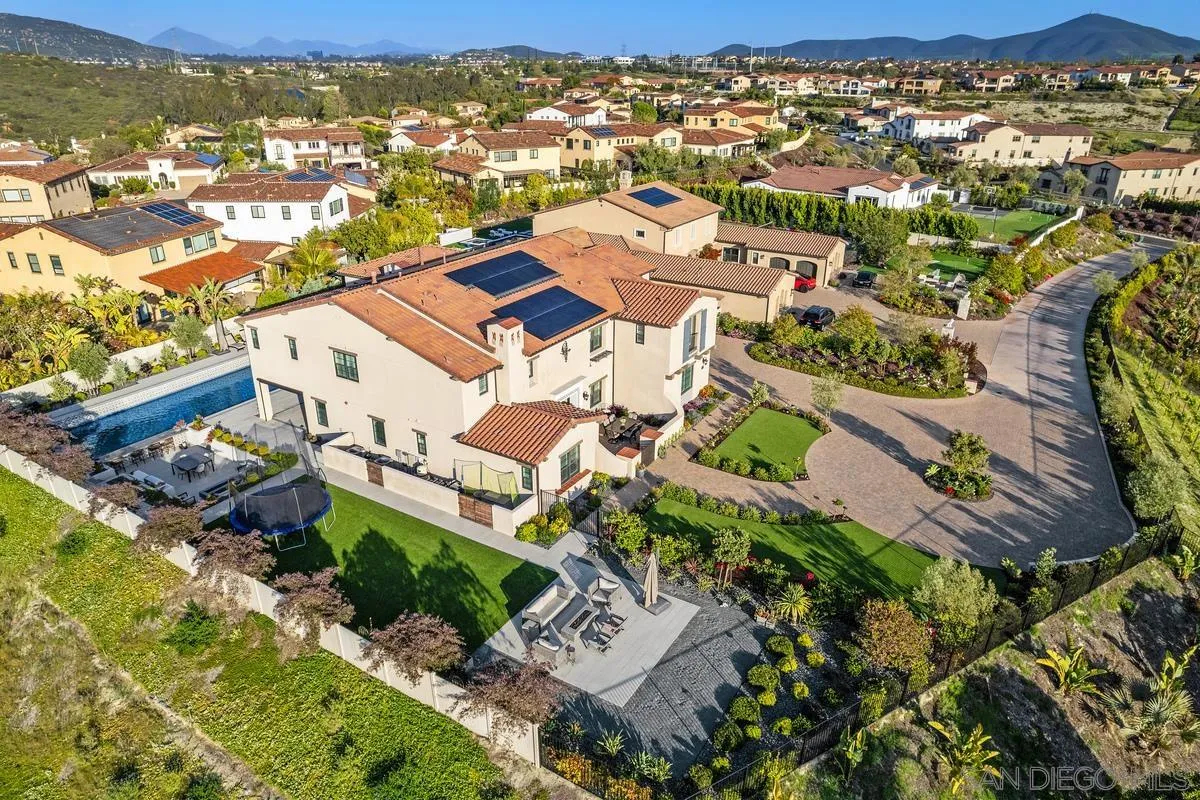 https://cdn.realtyfeed.com/cdn/127/260010828/b36d2158adab7d82d083f621e263bc36.webp