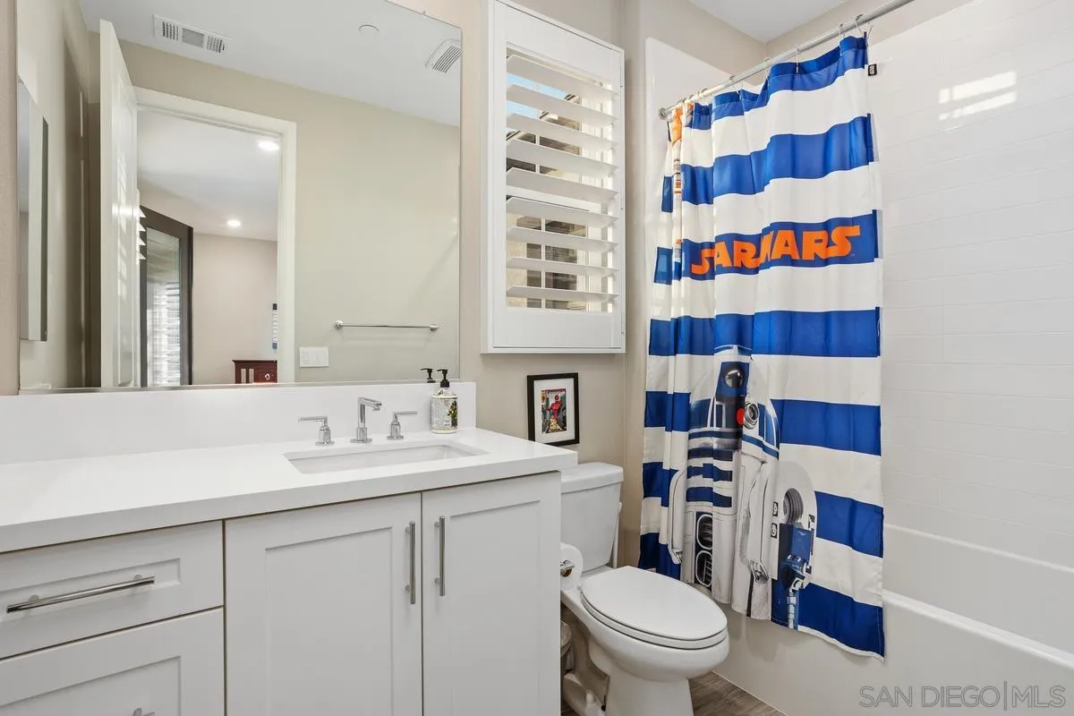 https://cdn.realtyfeed.com/cdn/127/260010828/c01b44e04eca32ff51c28bf38af3a1a3.webp