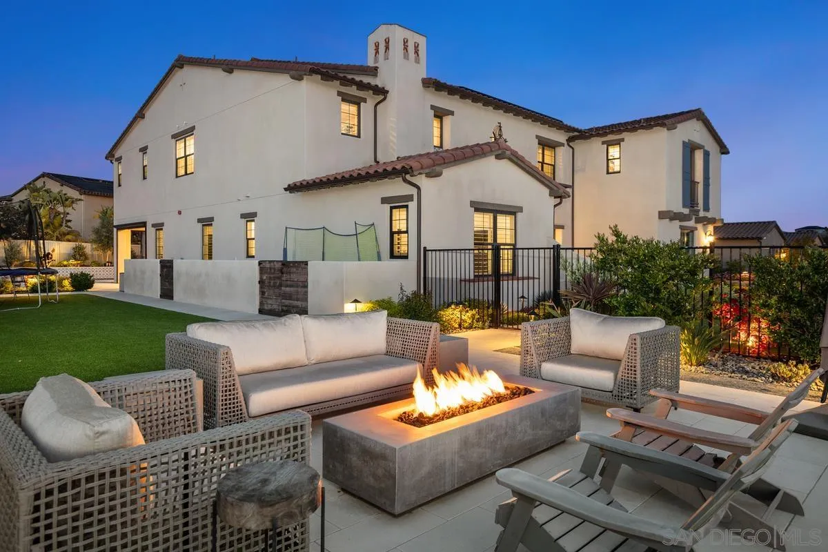 https://cdn.realtyfeed.com/cdn/127/260010828/f0fe201baf61e8a3b29b47e4f43e89a1.webp